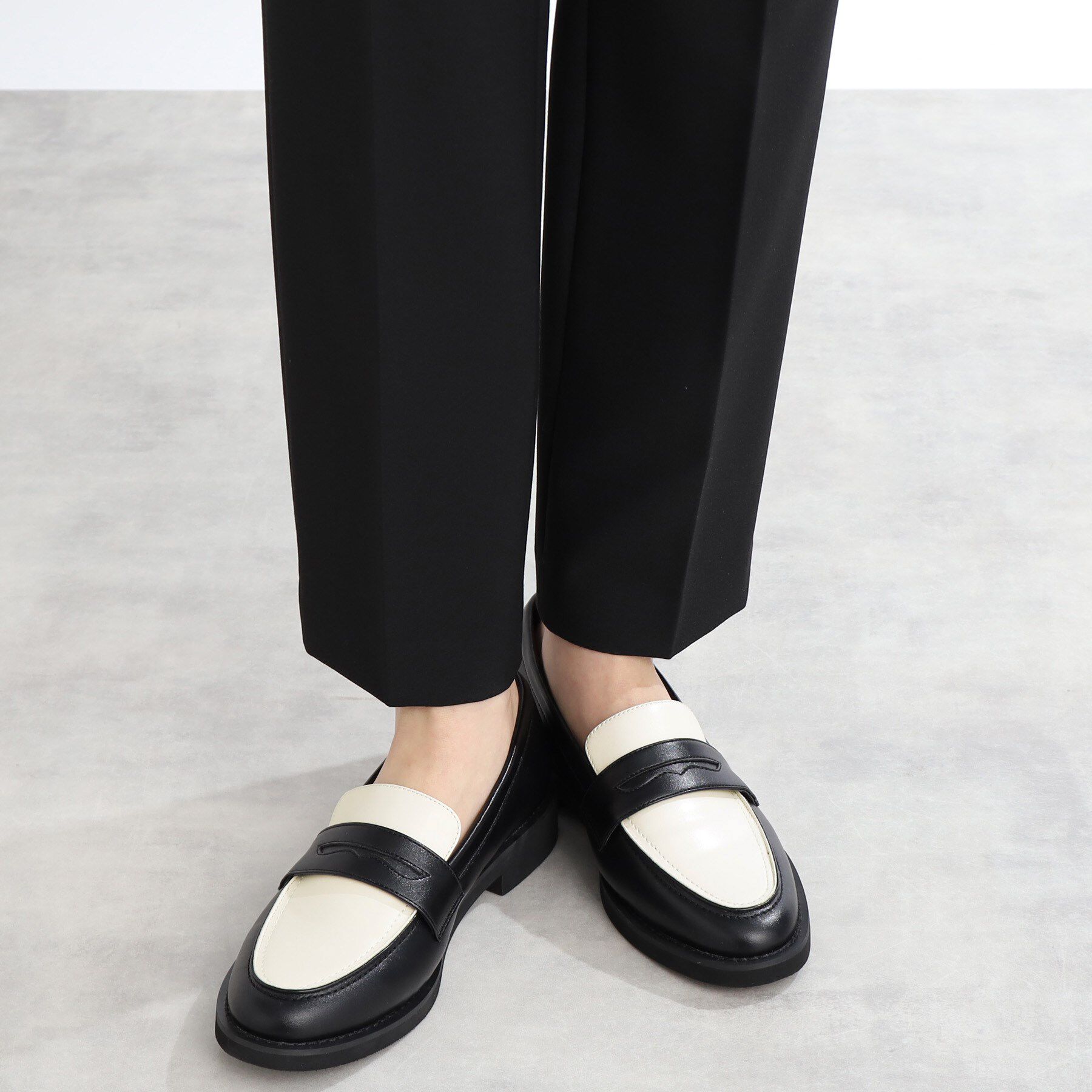 Reflect「【トレンドアイテム／軽い履き心地】バイカラーローファー」|その他|