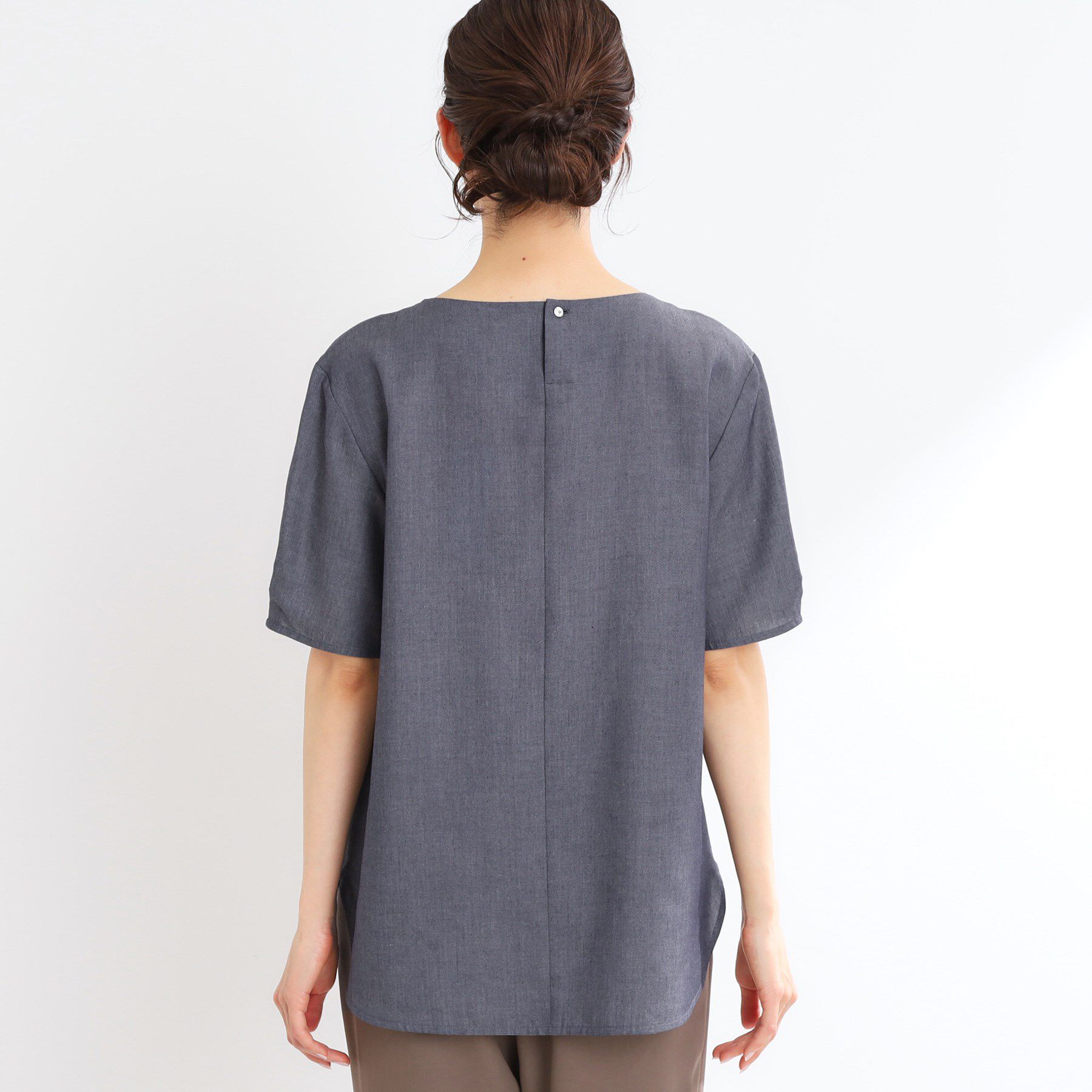 Reflect「【マシンウォッシュ可】デニム調プルオーバーブラウス」|シャツ・ブラウス|