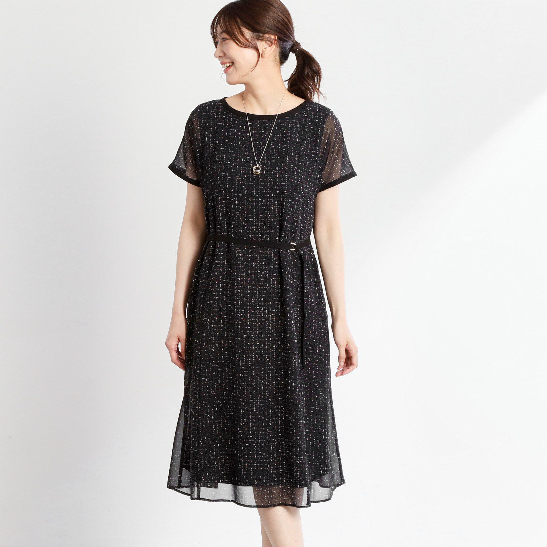 Reflect「【WEB先行カラーあり／マシンウォッシュ可／ナローベルト付き】オフボディツイードチェックワンピース」|ワンピース|ブラック(119)