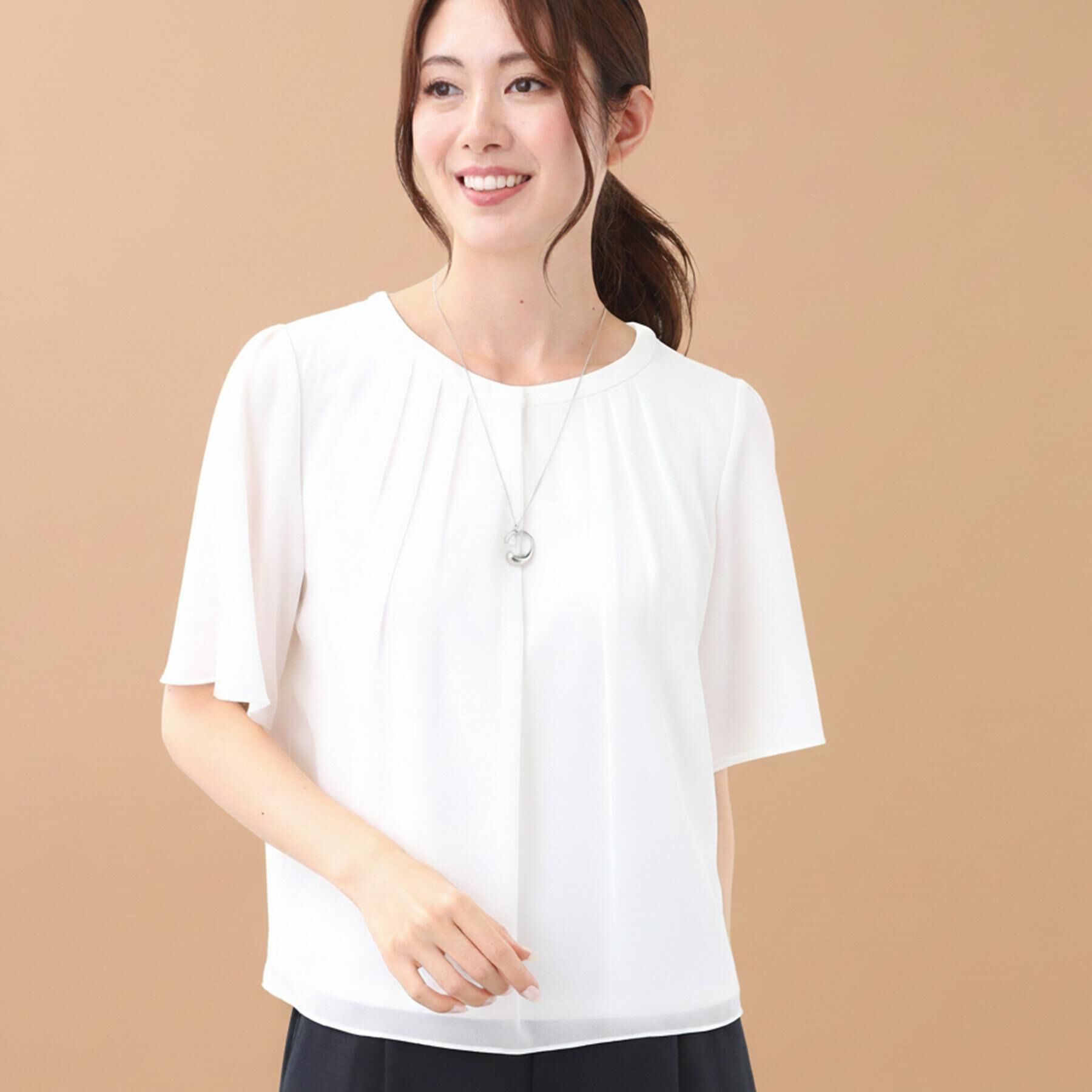 Reflect「【一枚着で着映え◎／ジャケットのインナーにも】フロント開きブラウス」|シャツ・ブラウス|アイボリー(004)