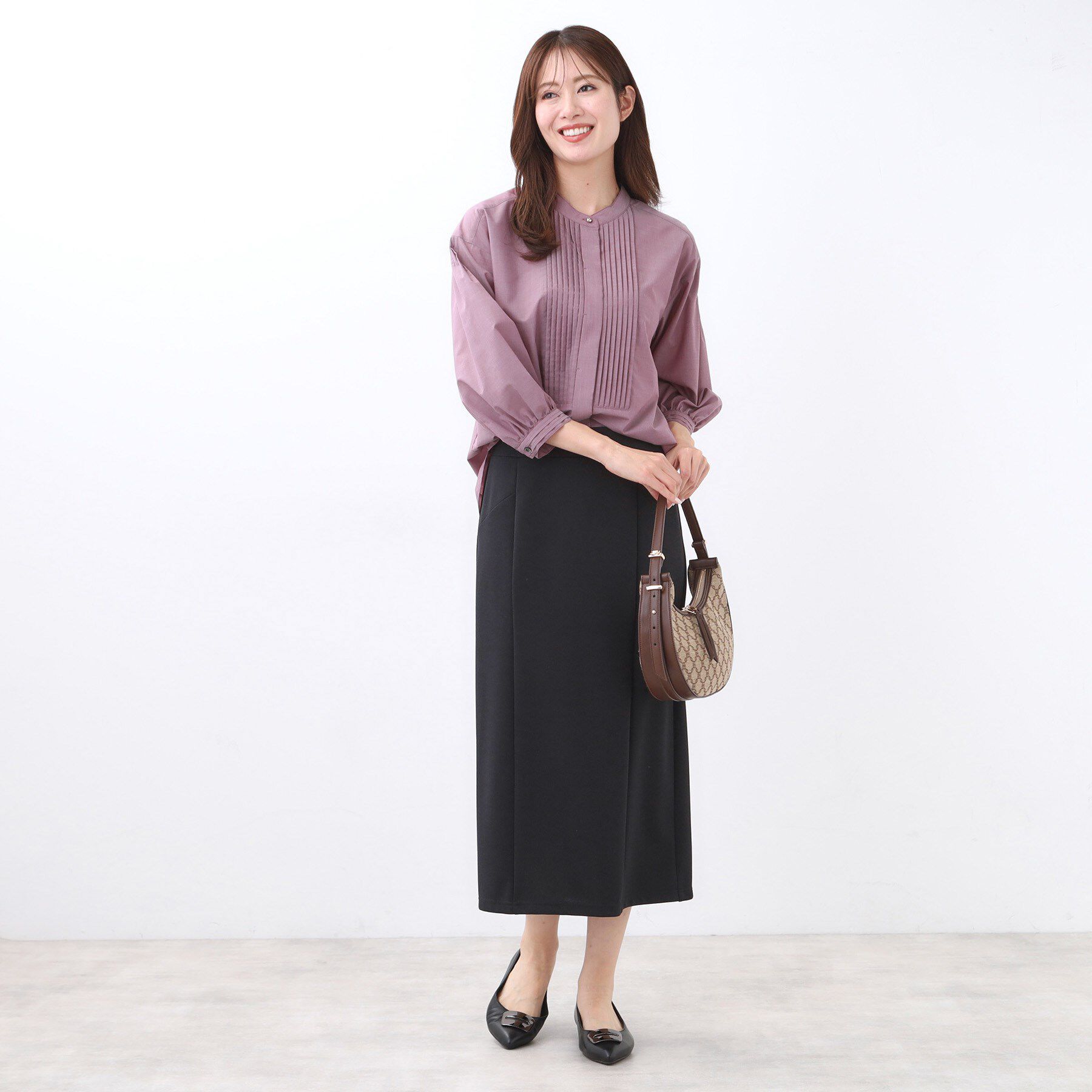 Reflect「【程よいゆとり感／体型カバー】ピンタックデザインシャンブレーブラウス」|シャツ・ブラウス|