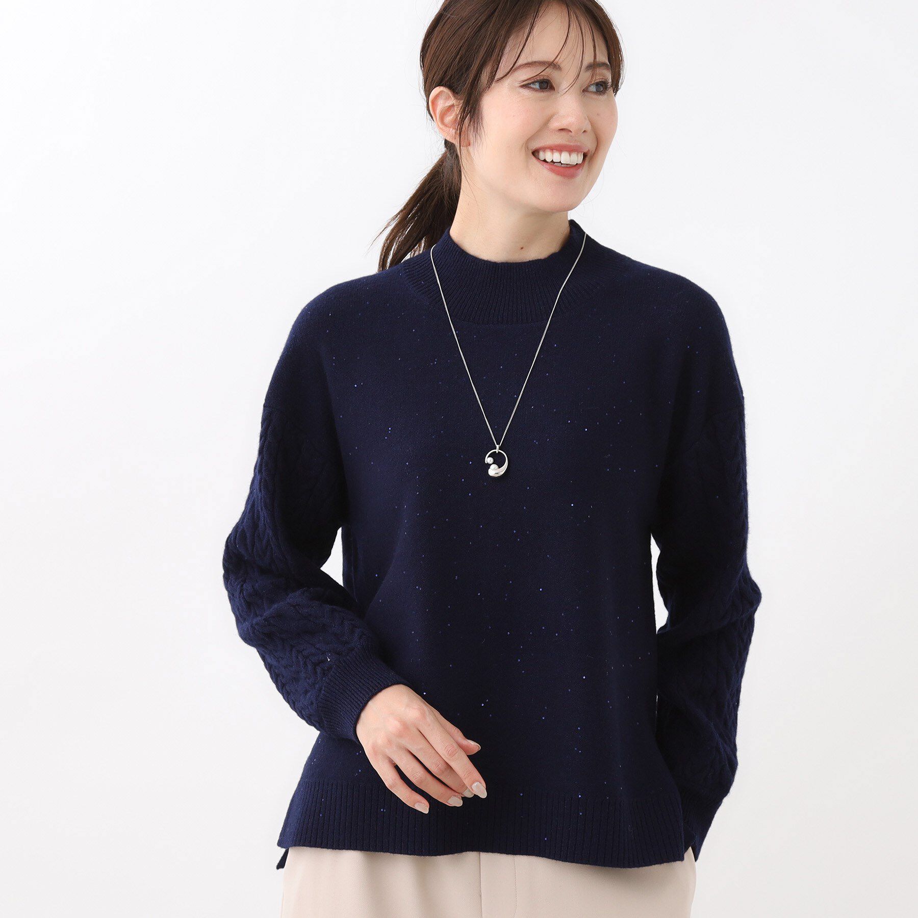 Reflect「【一枚で着映え◎／ゆったりシルエット】ラメ&times;スパンコールウール混ニット」|ニット・セーター|