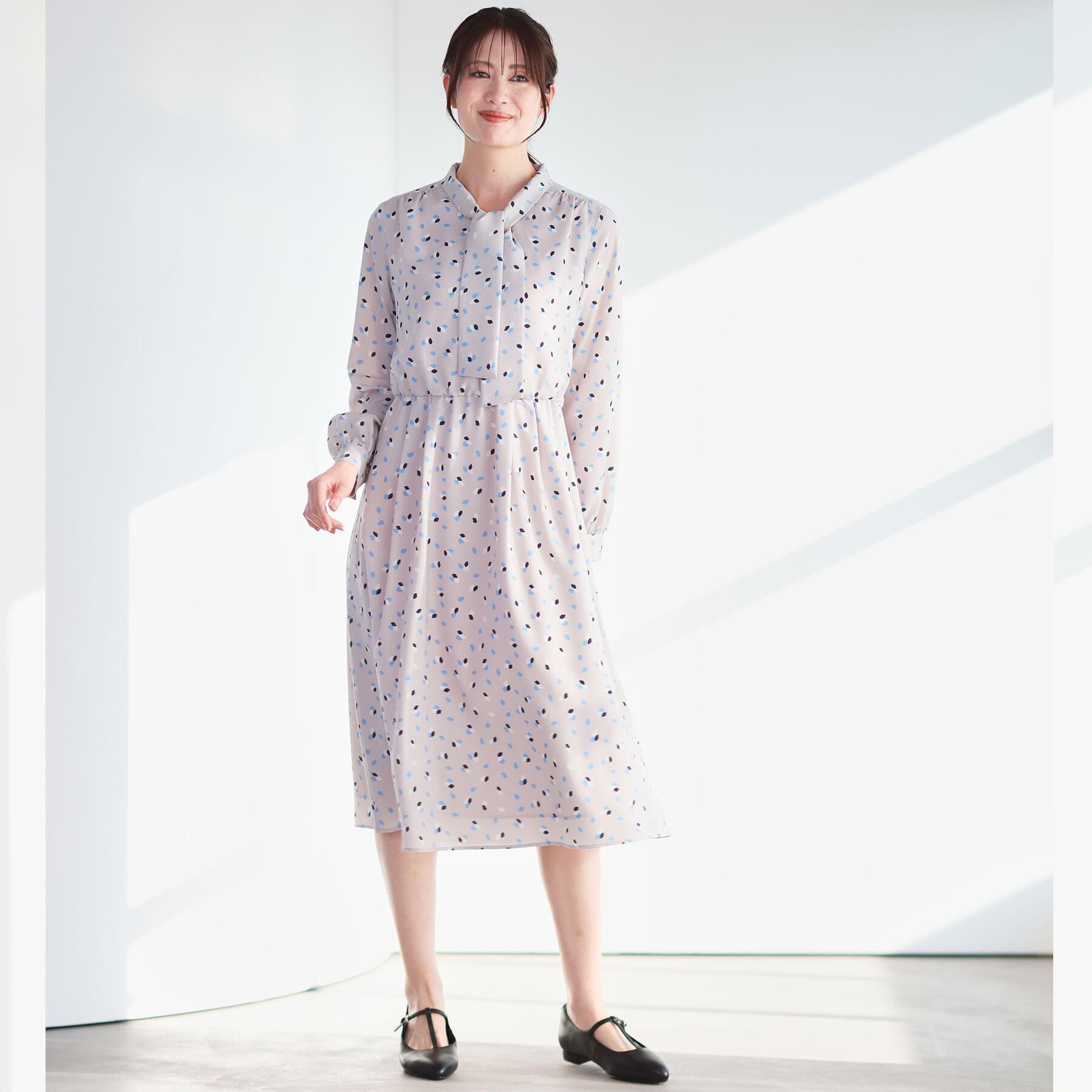 Reflect「【セレモニー／通勤／おでかけに◎】フラワープリントボウタイワンピース」|ワンピース|