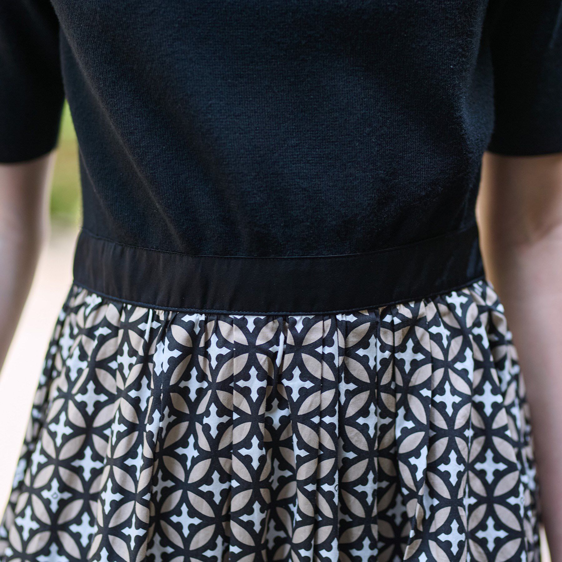 DRESSTERIOR「【ウォッシャブル】オーバーラップバイカラーニットコンビワンピース」|ワンピース|