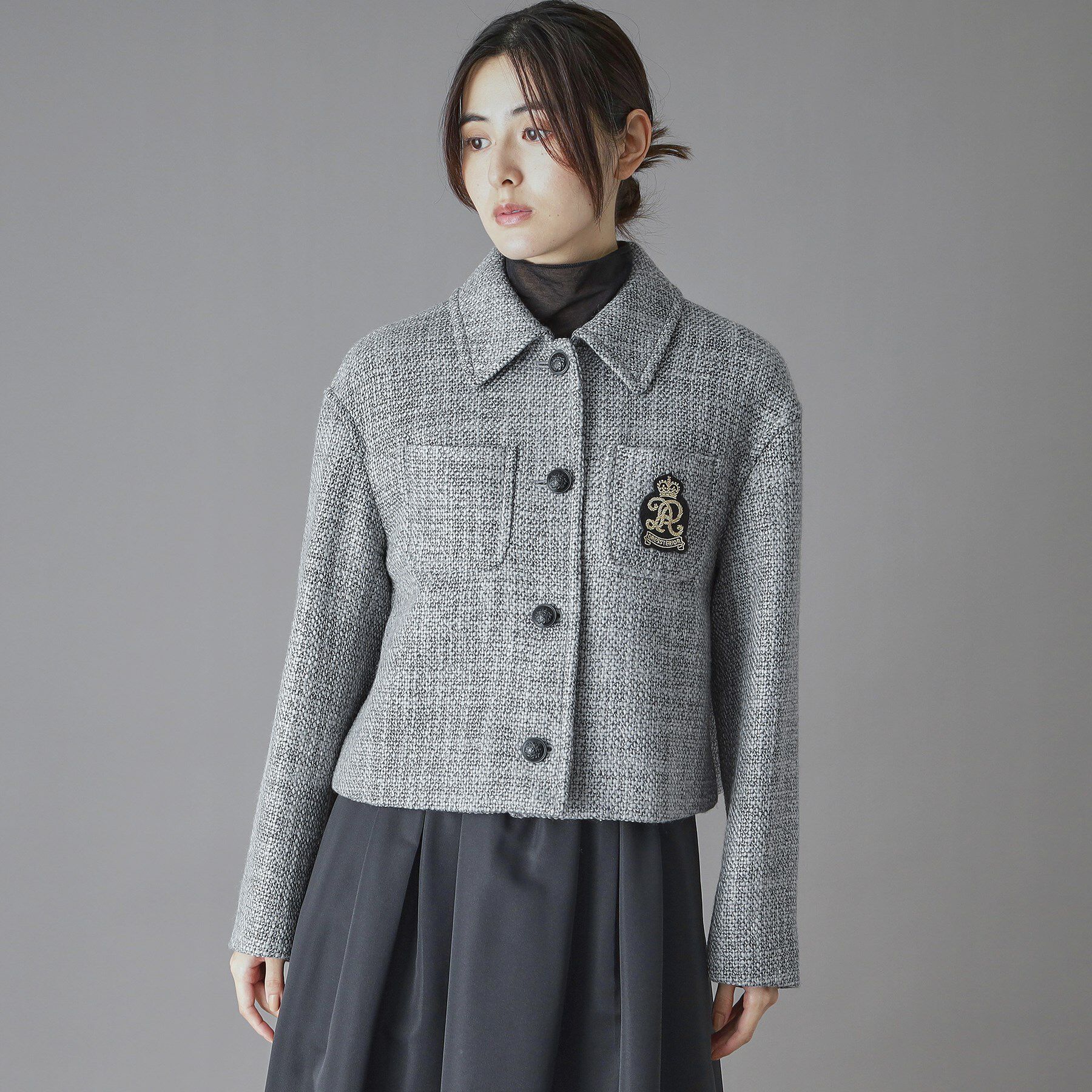 DRESSTERIOR「エンブレムショートブルゾン」|ブルゾン・スタジャン|