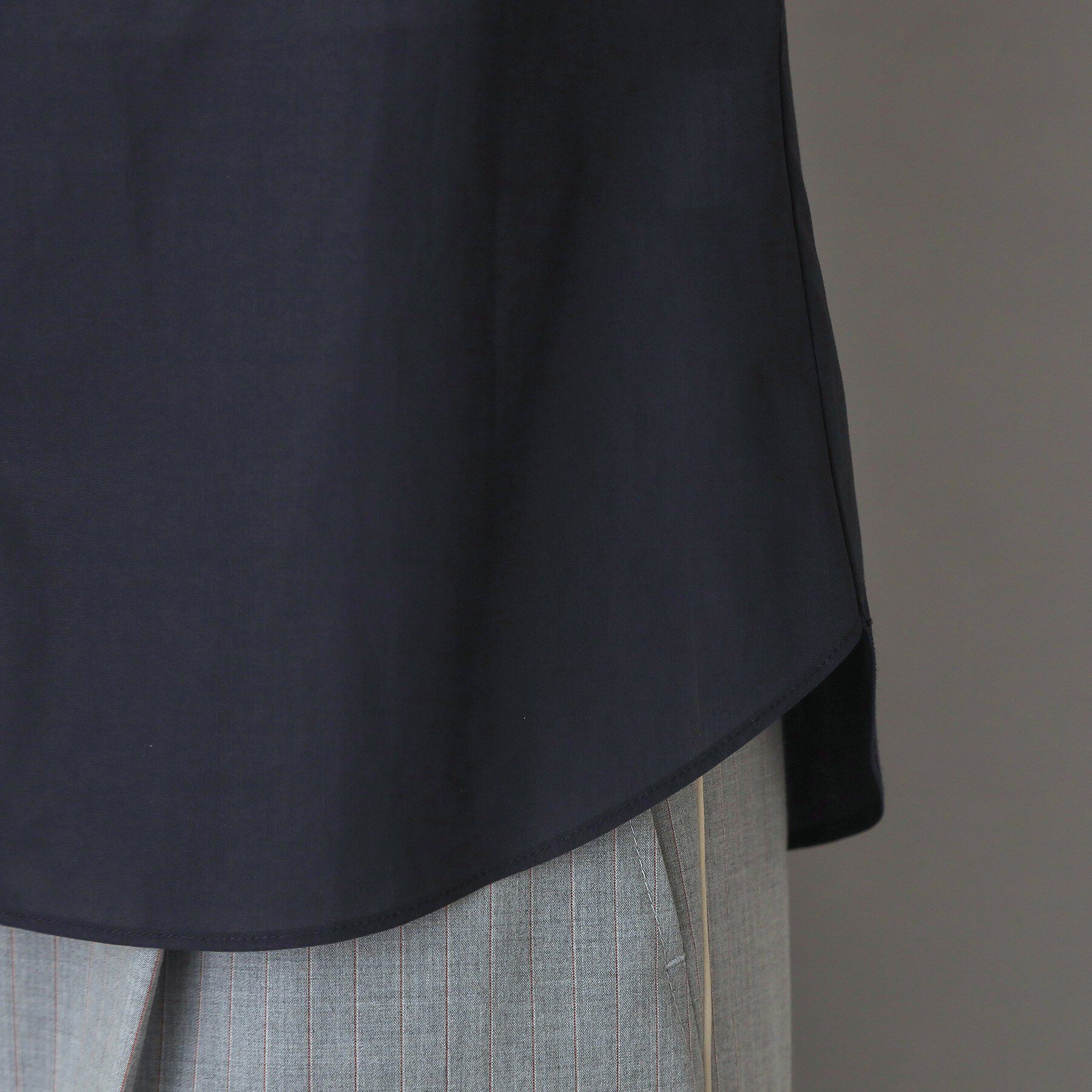 DRESSTERIOR「【ウォッシャブル/通勤】スタンドフリルネックブラウス」|シャツ・ブラウス|