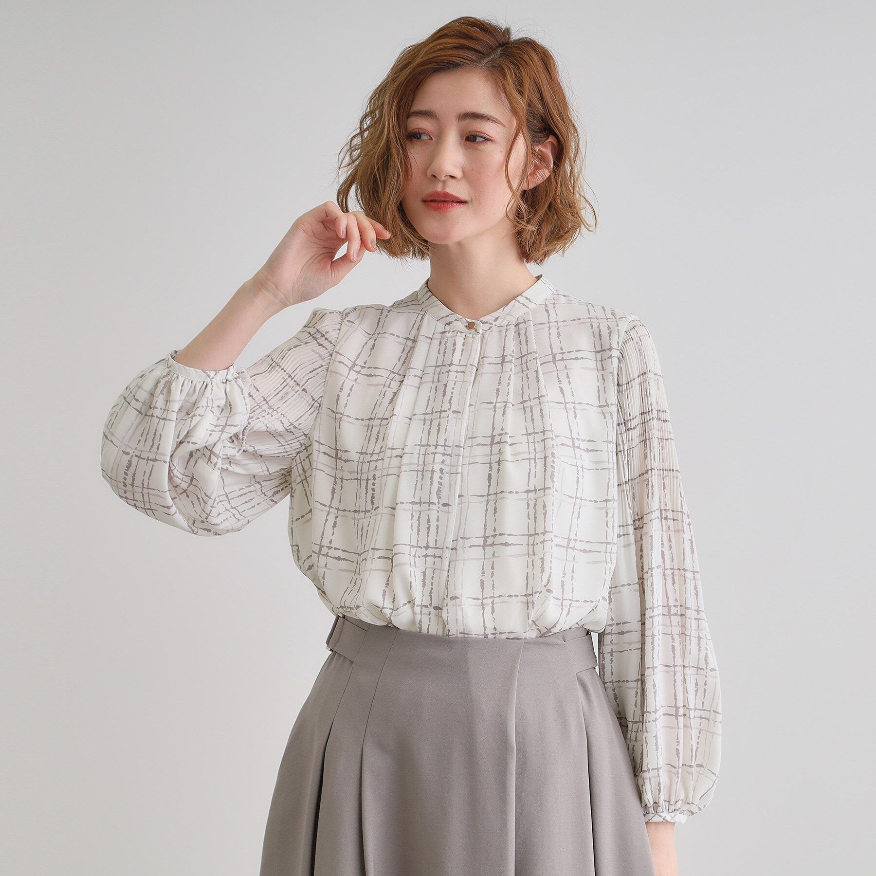 grove「【華やか】プリントアソート袖プリーツブラウス」|シャツ・ブラウス|オフチェック(103