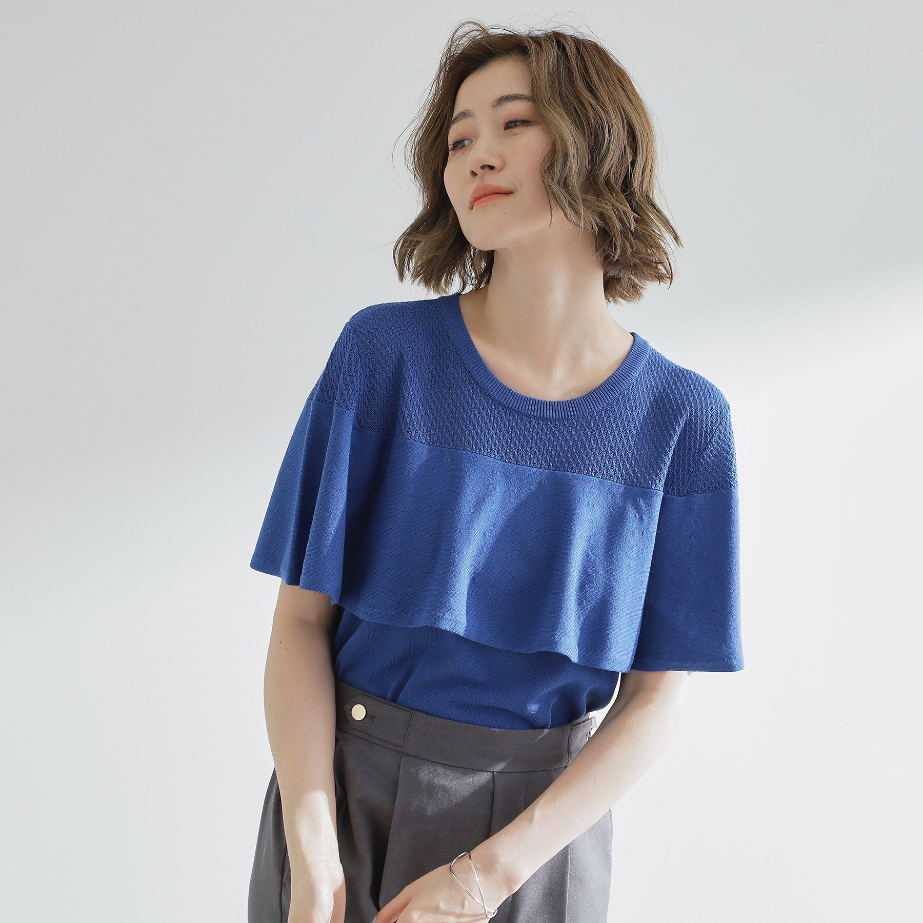 grove「涼しくて華やか1枚で差の付く　ケープフリルニット」|ニット・セーター|ブルー(093)