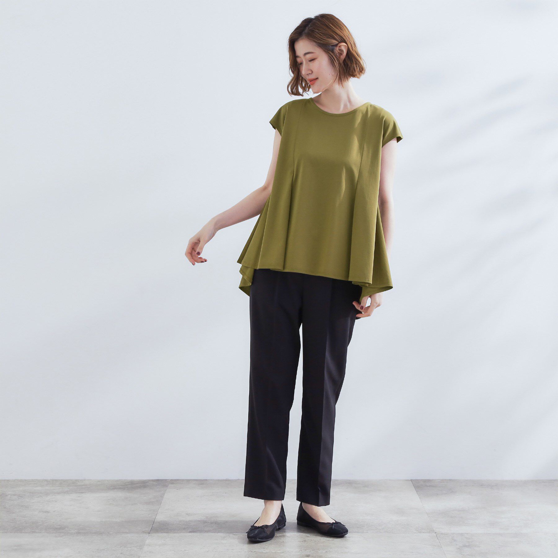 grove「すっきり見え　ペプラムフレンチスリーブカットソー」|Tシャツ・カットソー|