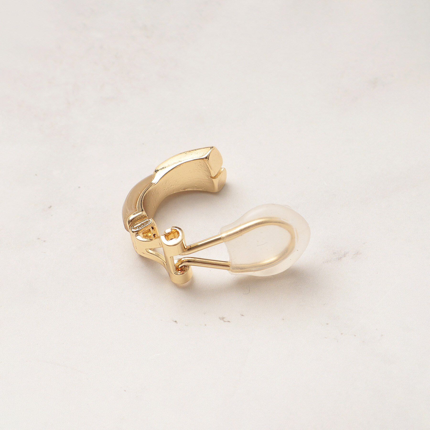 grove「カラークロスメタルイヤリング」|イヤリング|