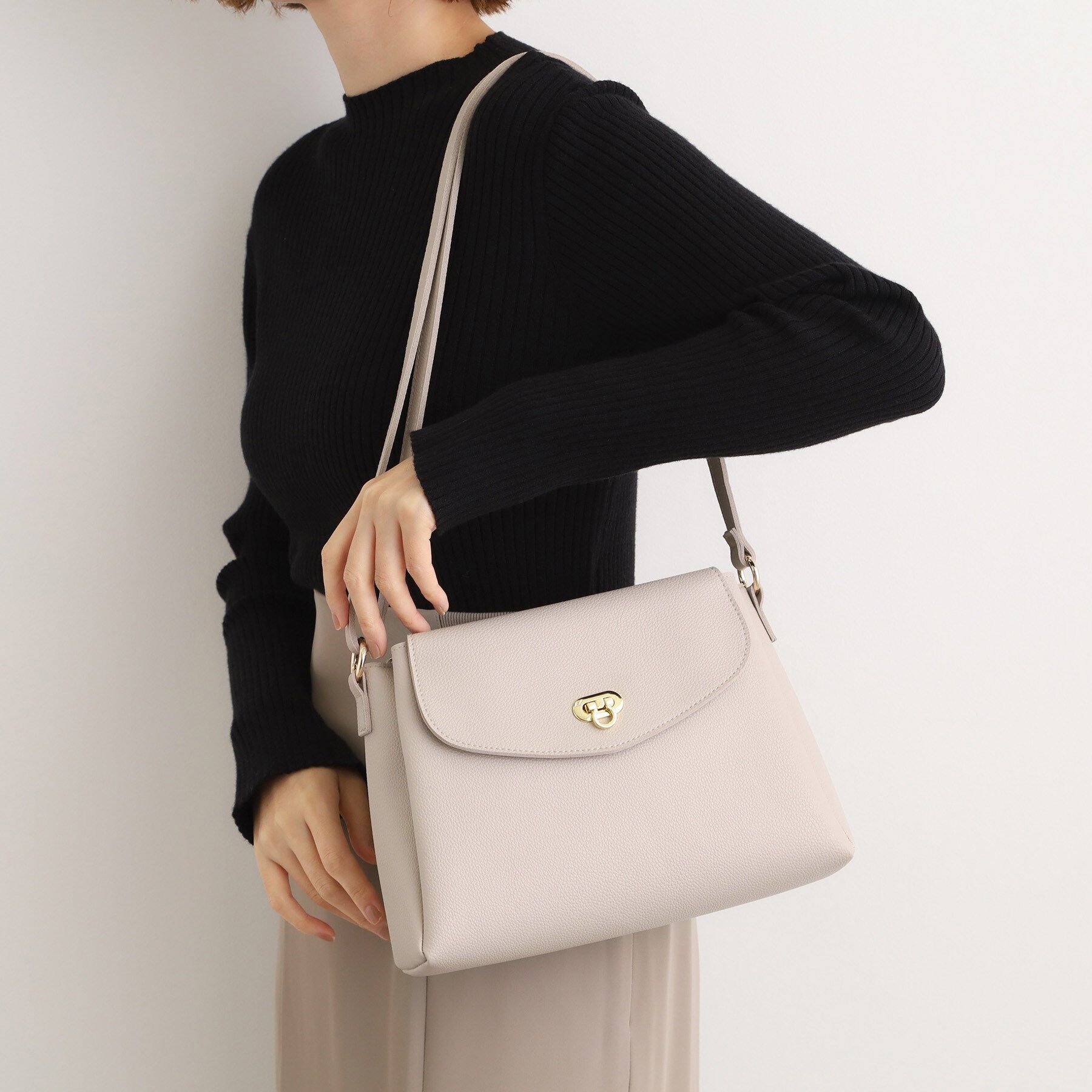 grove「人間工学フラップ3層ショルダー」|ショルダー・メッセンジャー|ライトグレー(011