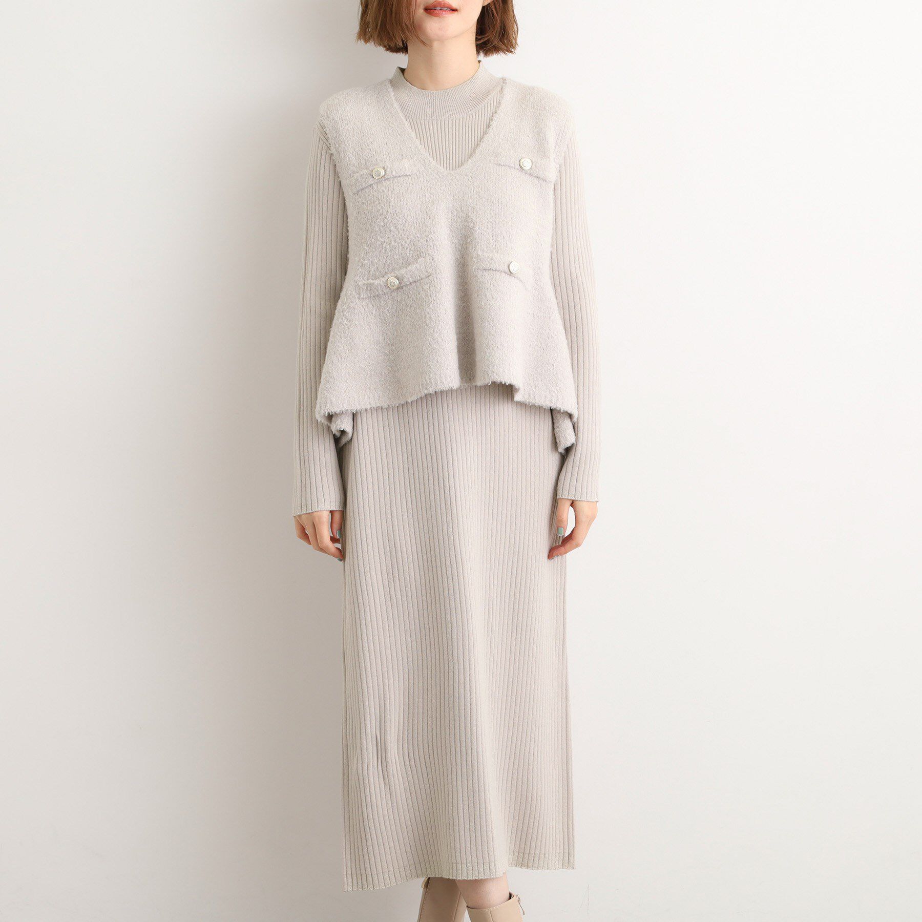 grove「【2点SET/体型カバー】一枚で決まる、ペプラムベスト&times;ニットワンピース」|ワンピース|