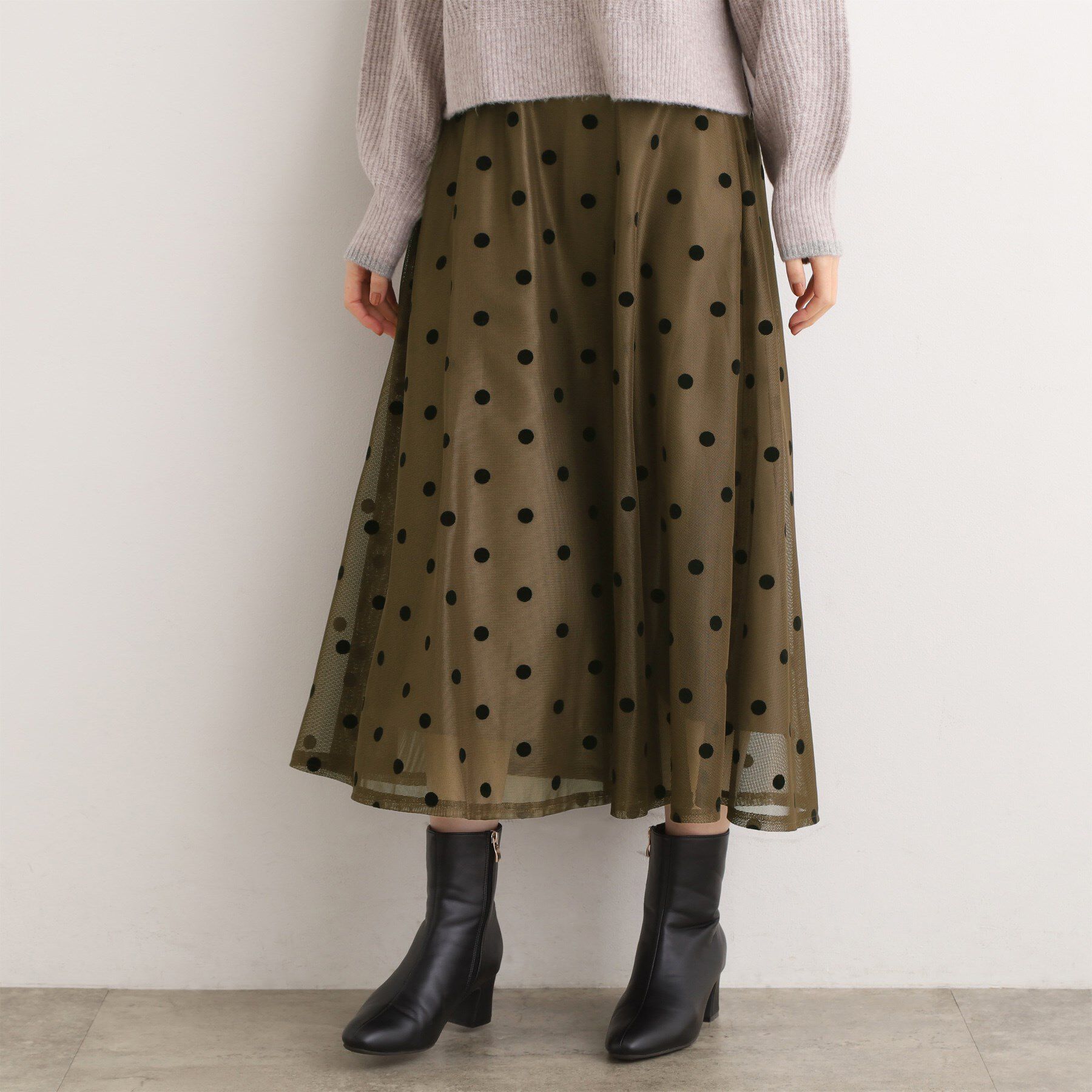 grove「甘さを抑えて、品よく華やぐ　メッシュフロッキードットスカート」|スカート|