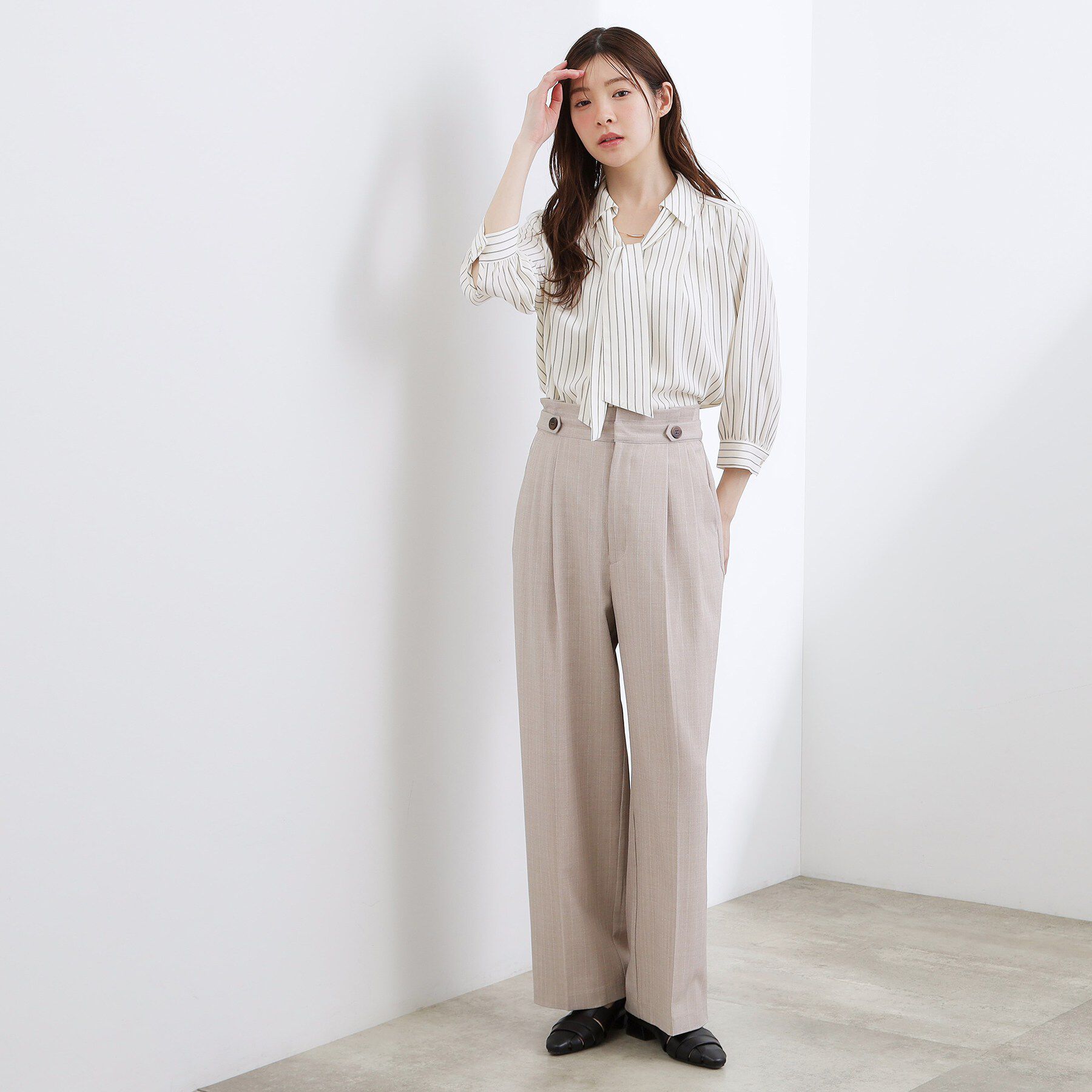 grove「【貴島明日香さん着用・洗える】チャーム付きマルチWAYボウタイブラウス」|シャツ・ブラウス|