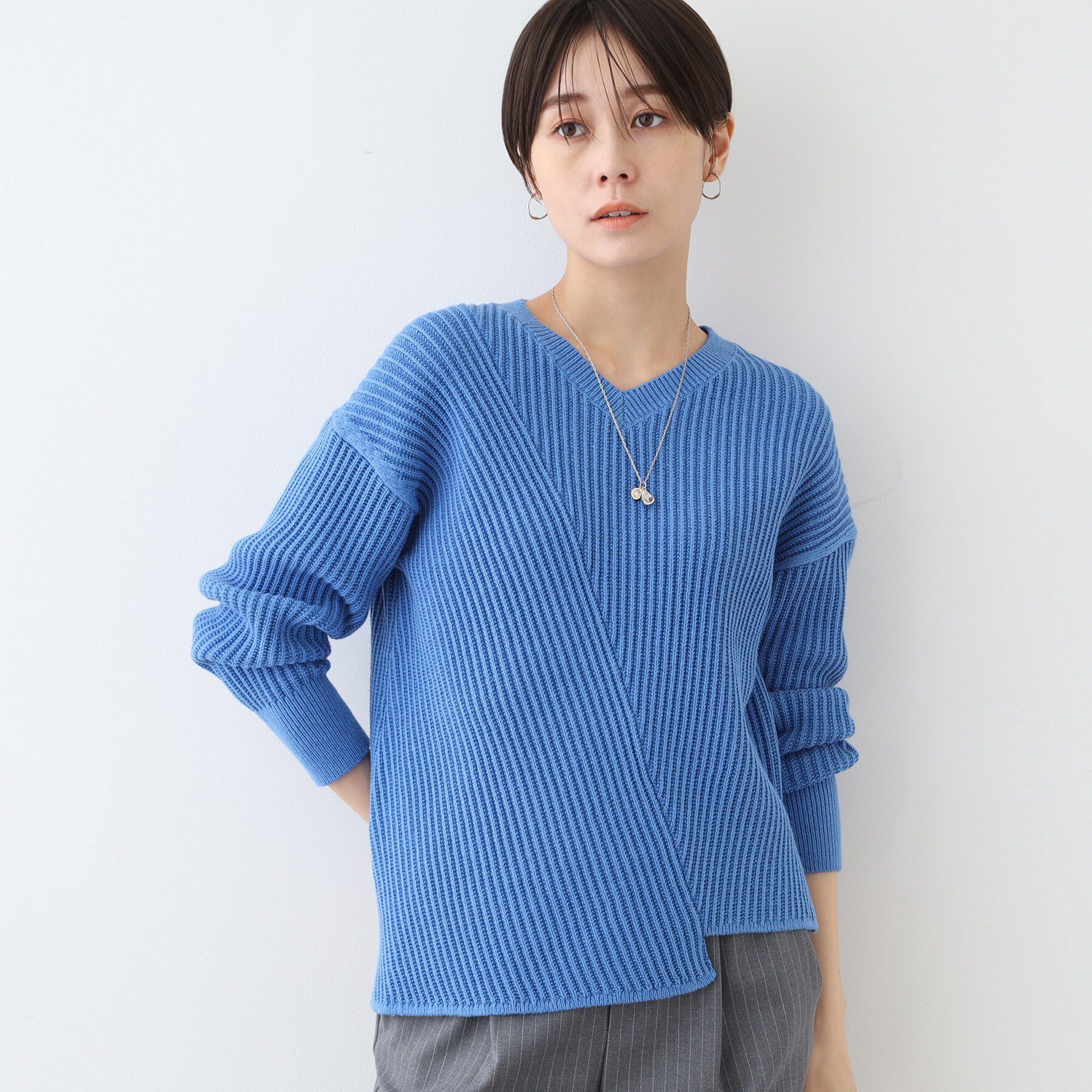 INDIVI「【洗える／コットン混】アシメデザインニット」|ニット・セーター|ブルー(092)