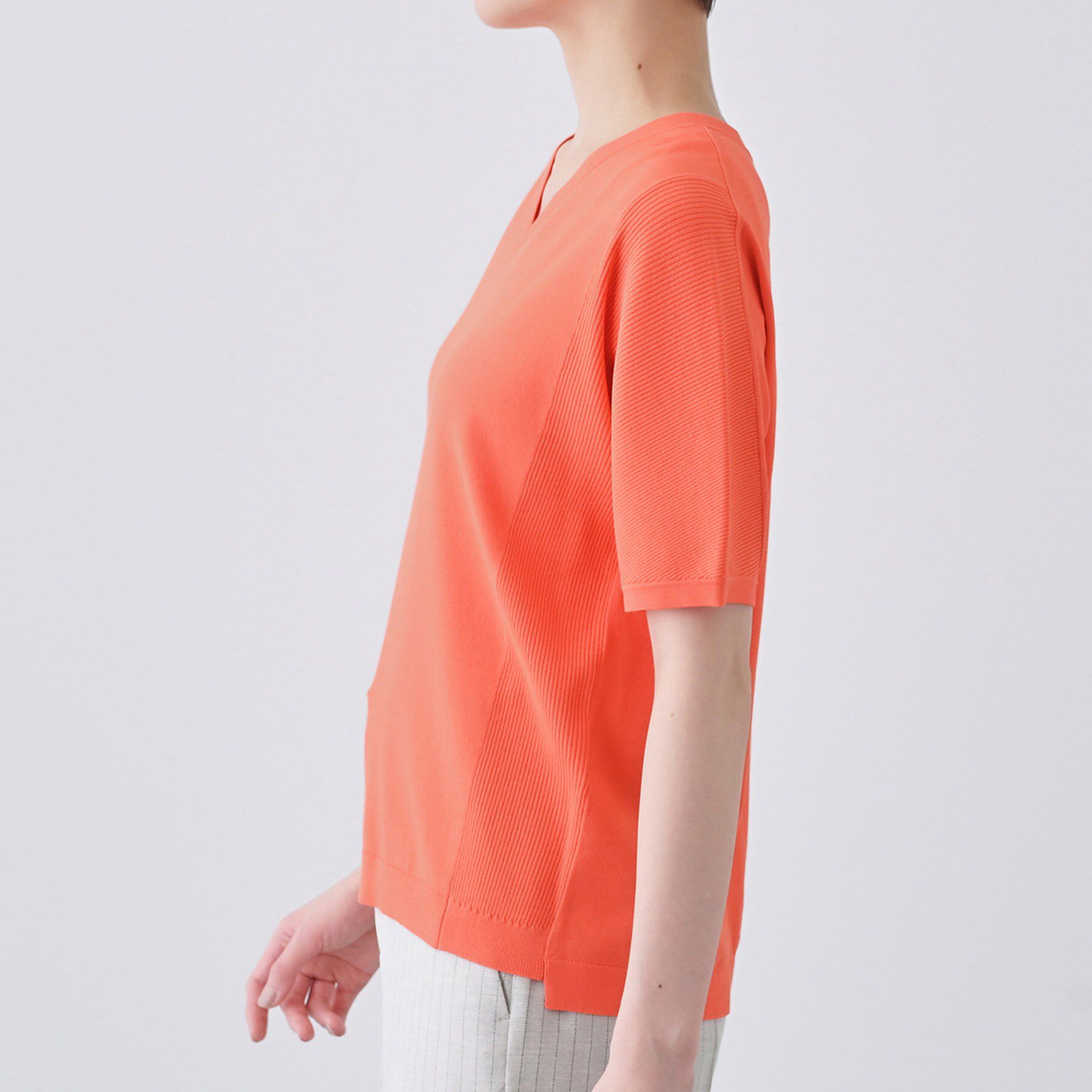 INDIVI「【洗える／清涼感】レーヨンストレッチ 安心丈の半袖ニット」|ニット・セーター|