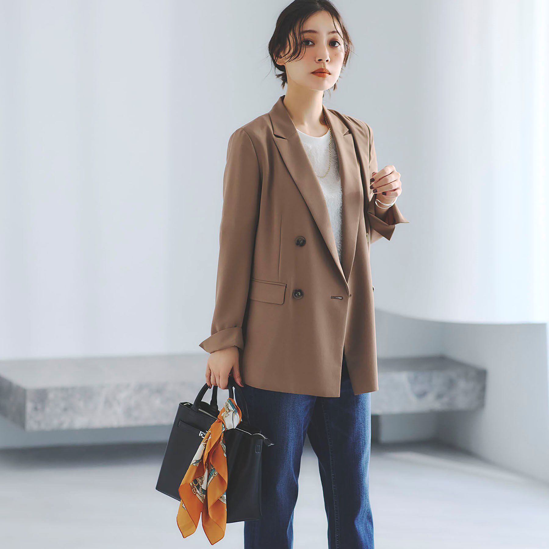 INDIVI「【軽く羽織れる！】ダブルジャケット」|テーラードジャケット|