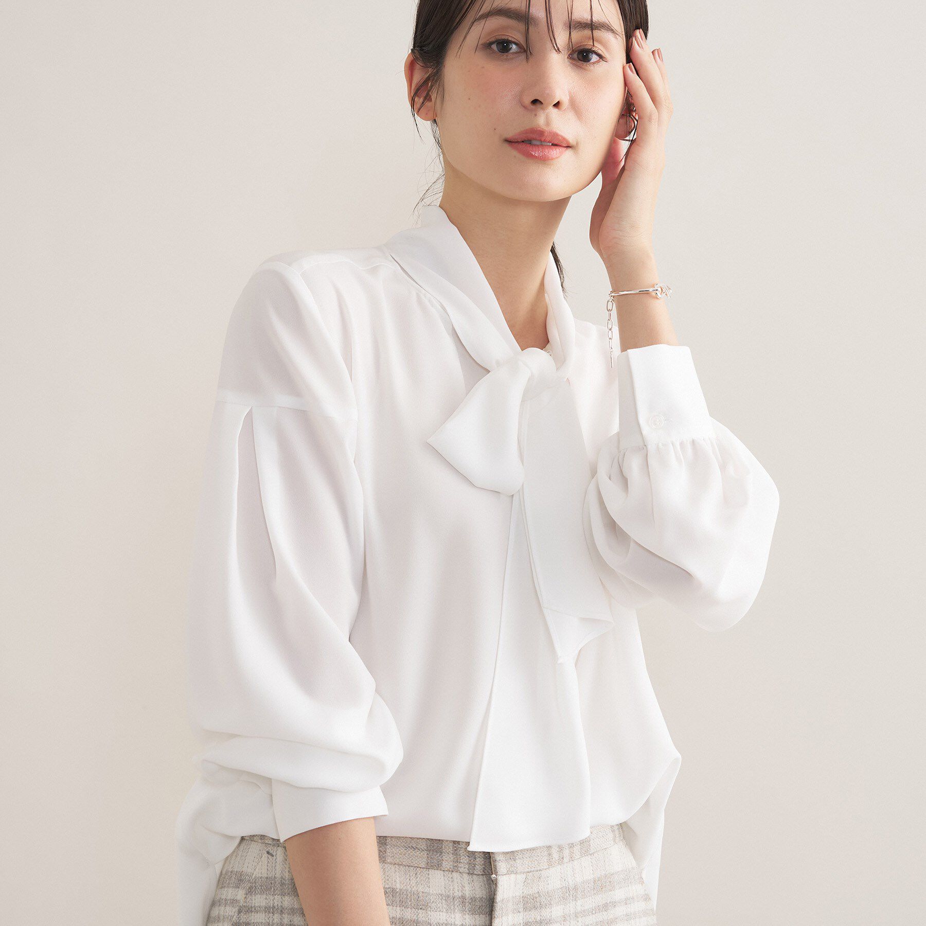 INDIVI「【洗える】ジョーゼットボウタイブラウス」|シャツ・ブラウス|ホワイト(001)