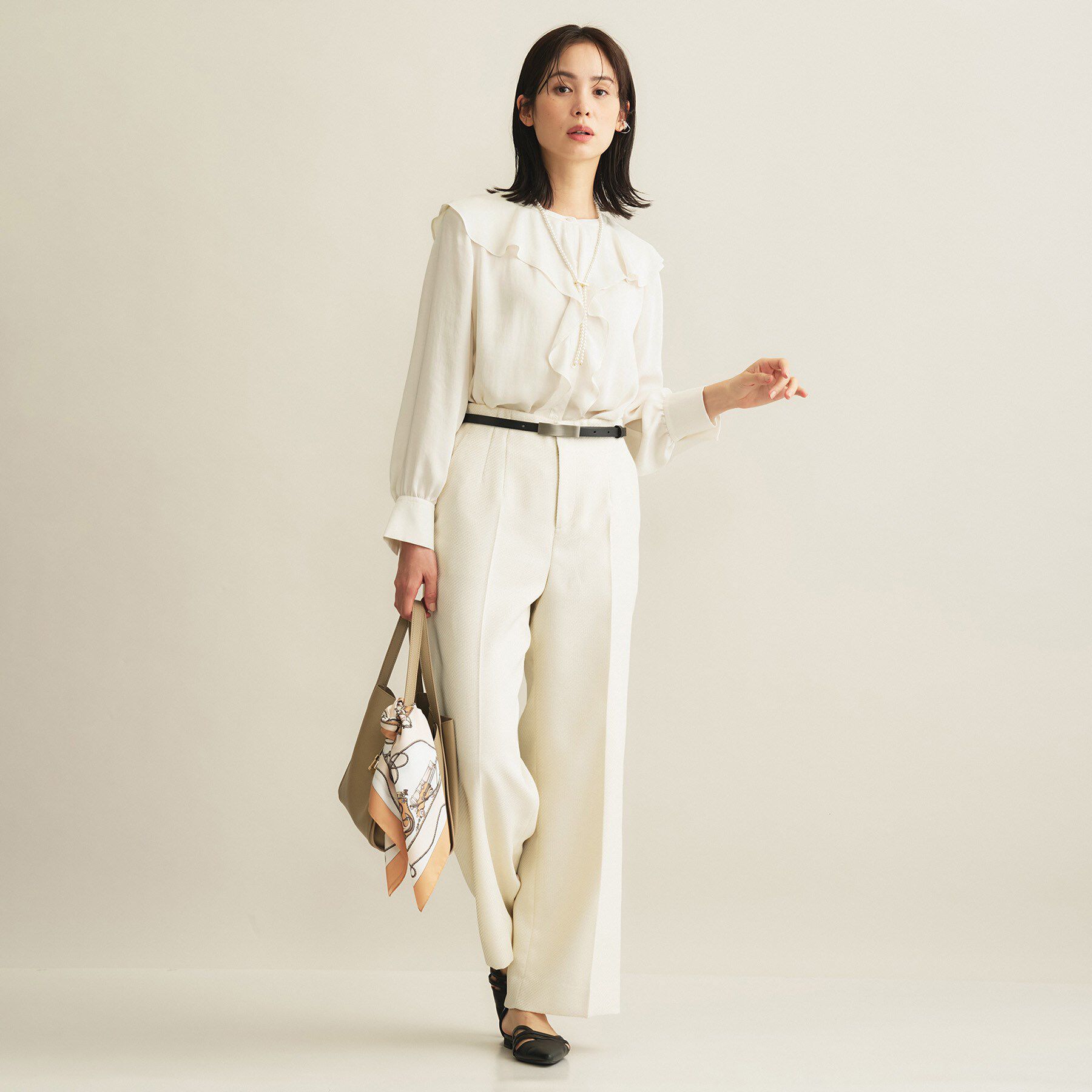 INDIVI「【洗える／セレモニー】ラッフルサテンブラウス」|シャツ・ブラウス|