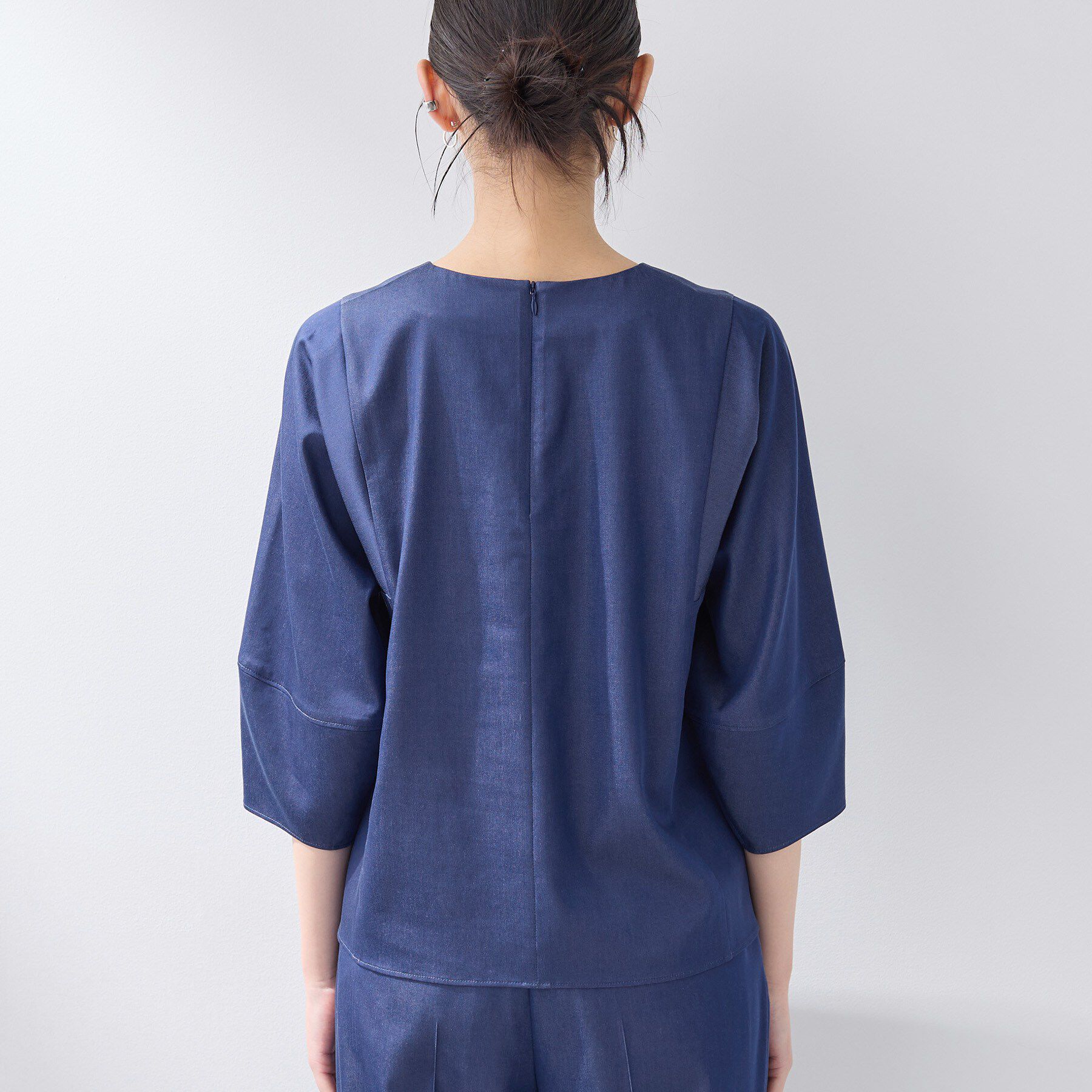 INDIVI「【洗える／UVケア／SETUP可能】デニムライク ランタン袖ブラウス」|シャツ・ブラウス|