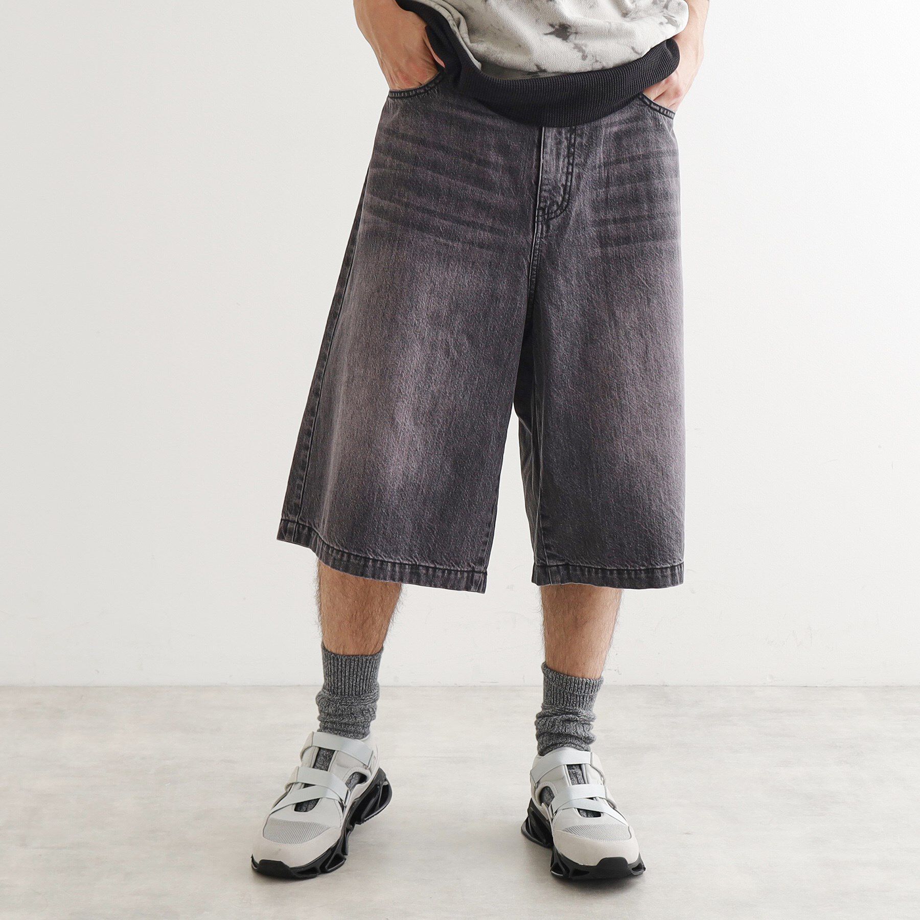 tk.TAKEO KIKUCHI「デニムバギーショーツ」|デニム|ブラック(019)