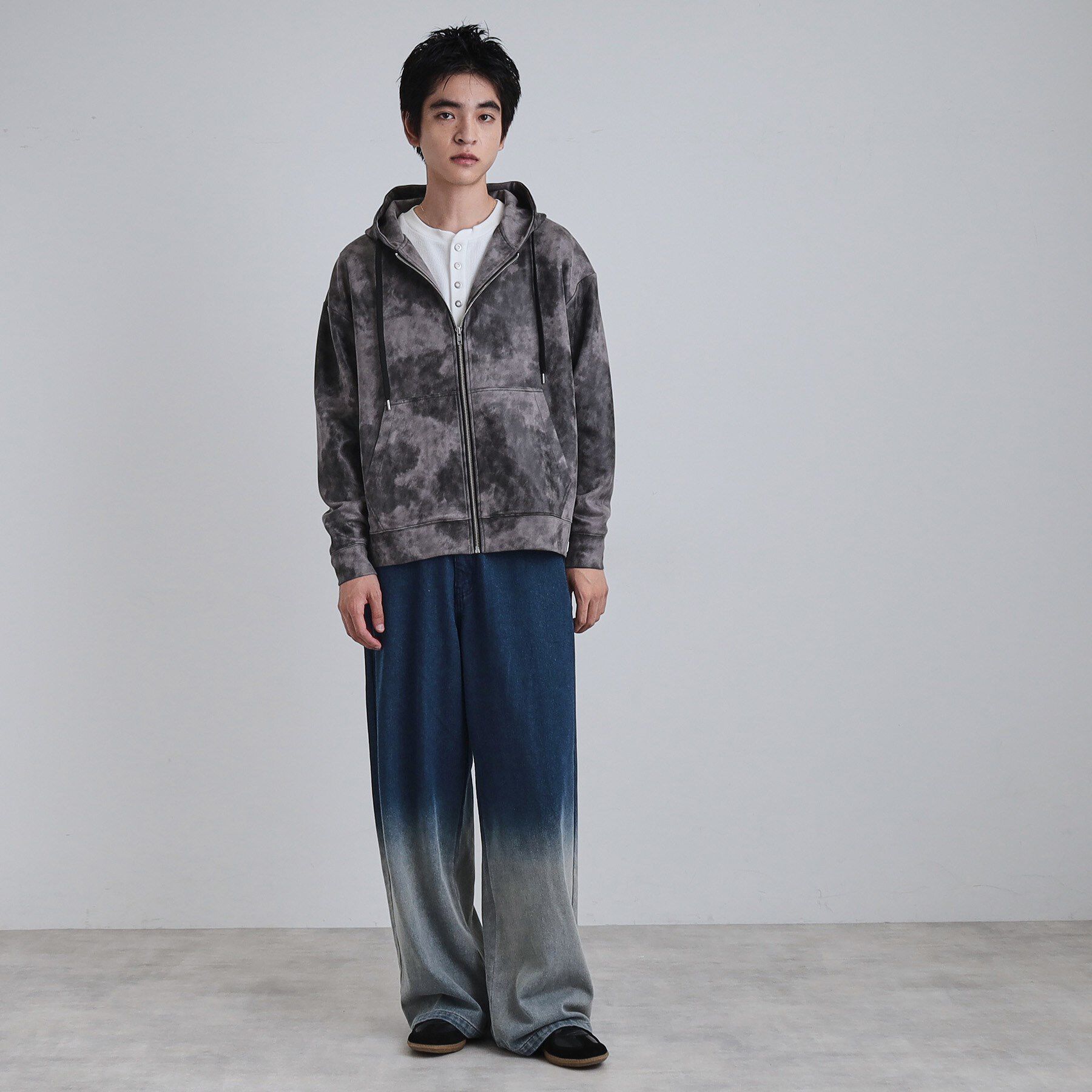 tk.TAKEO KIKUCHI「ヴィンテージライクプリント ジップパーカー」|パーカー|