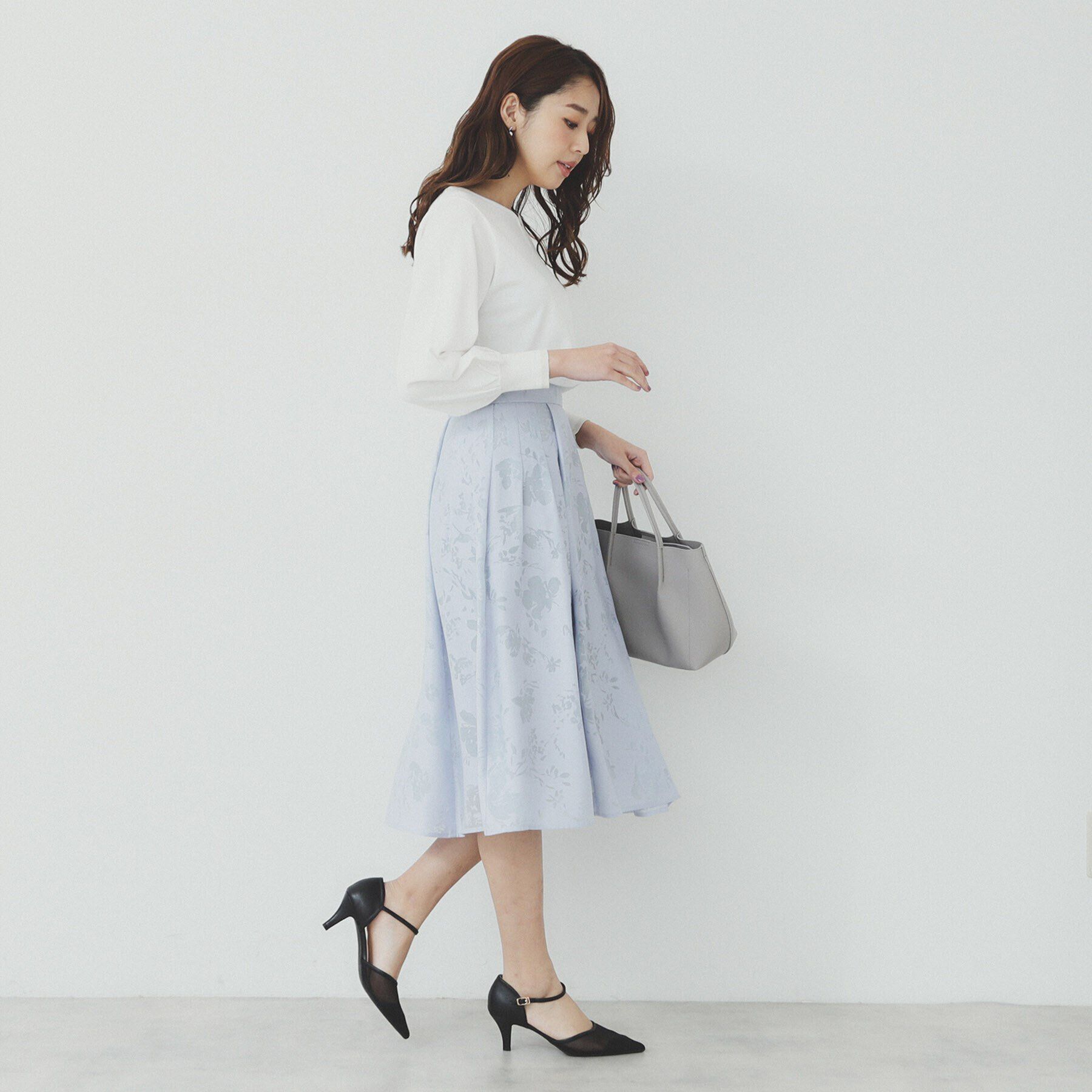 index「フラワータックフレアスカート【洗濯機洗い可】」|スカート|