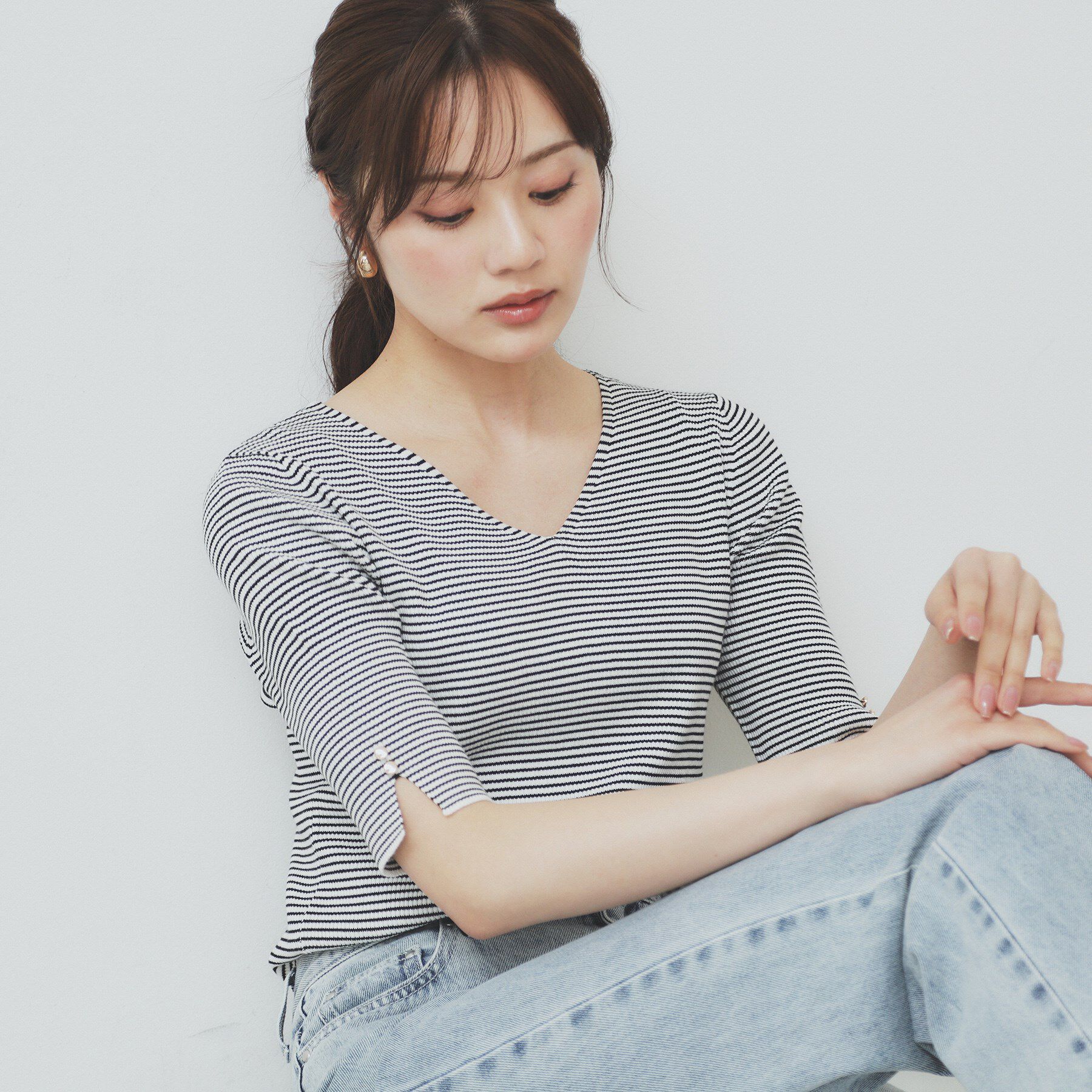 index「《5色展開》Vネックリブニット【洗濯機洗い可】」|ニット・セーター|オフホワイト(303