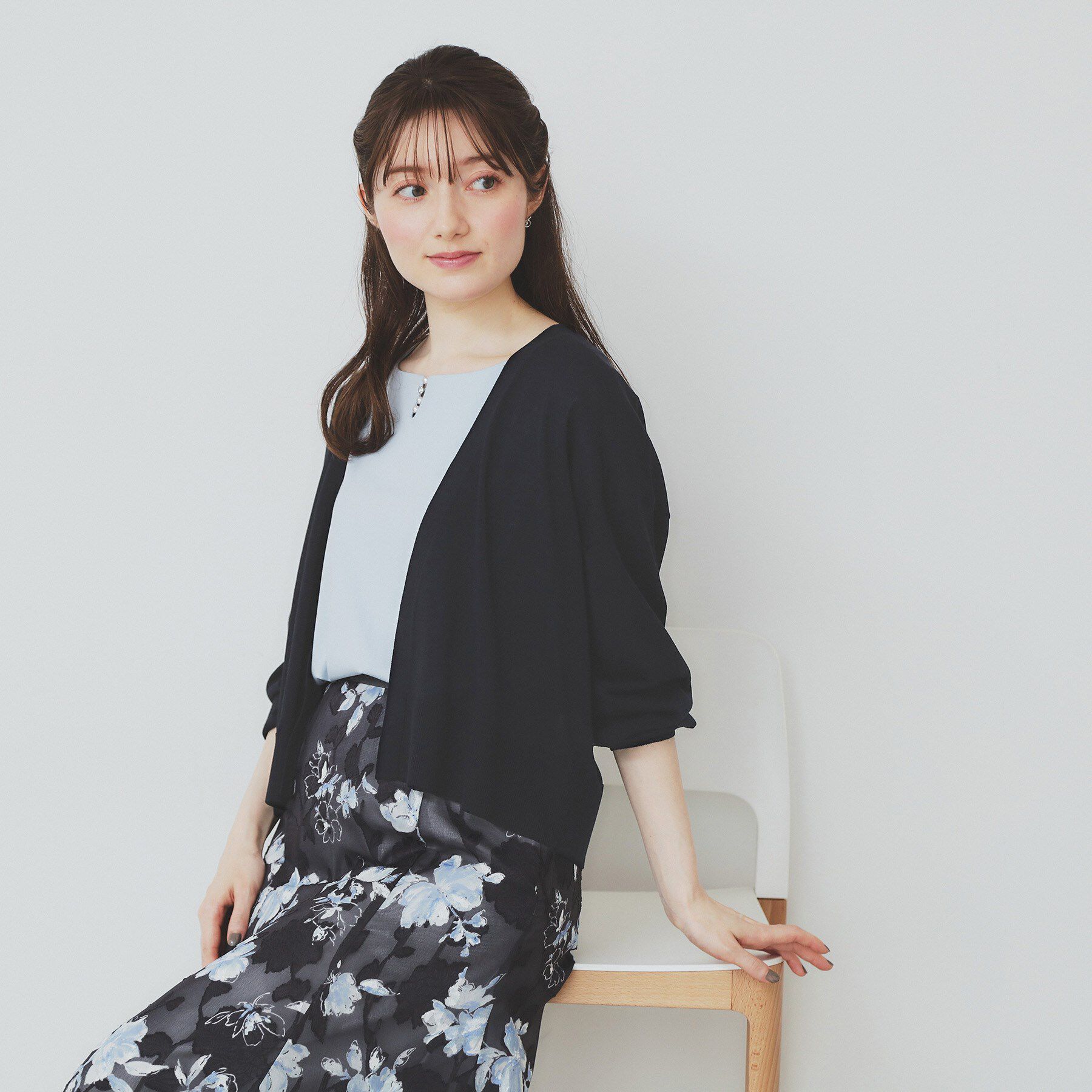 index「《6色展開》リラクシーショートカーディガン【洗濯機洗い可/接触冷感/抗ピル】」|カーディガン|ネイビー(894)