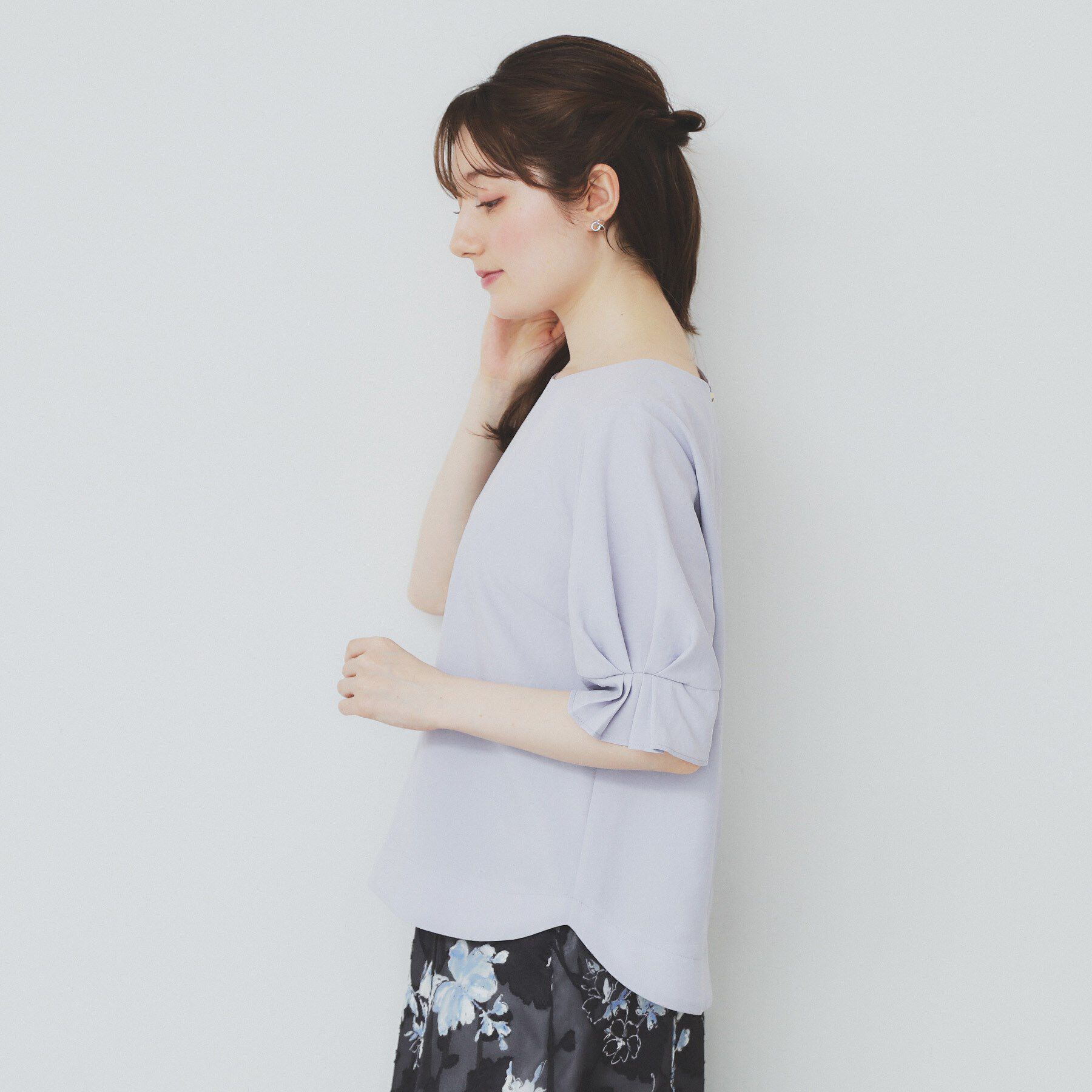 index「《8色展開/XS-LLサイズ》タックパフスリーブブラウス【洗濯機洗い可/吸水速乾/防シワ/抗ピル】」|シャツ・ブラウス|