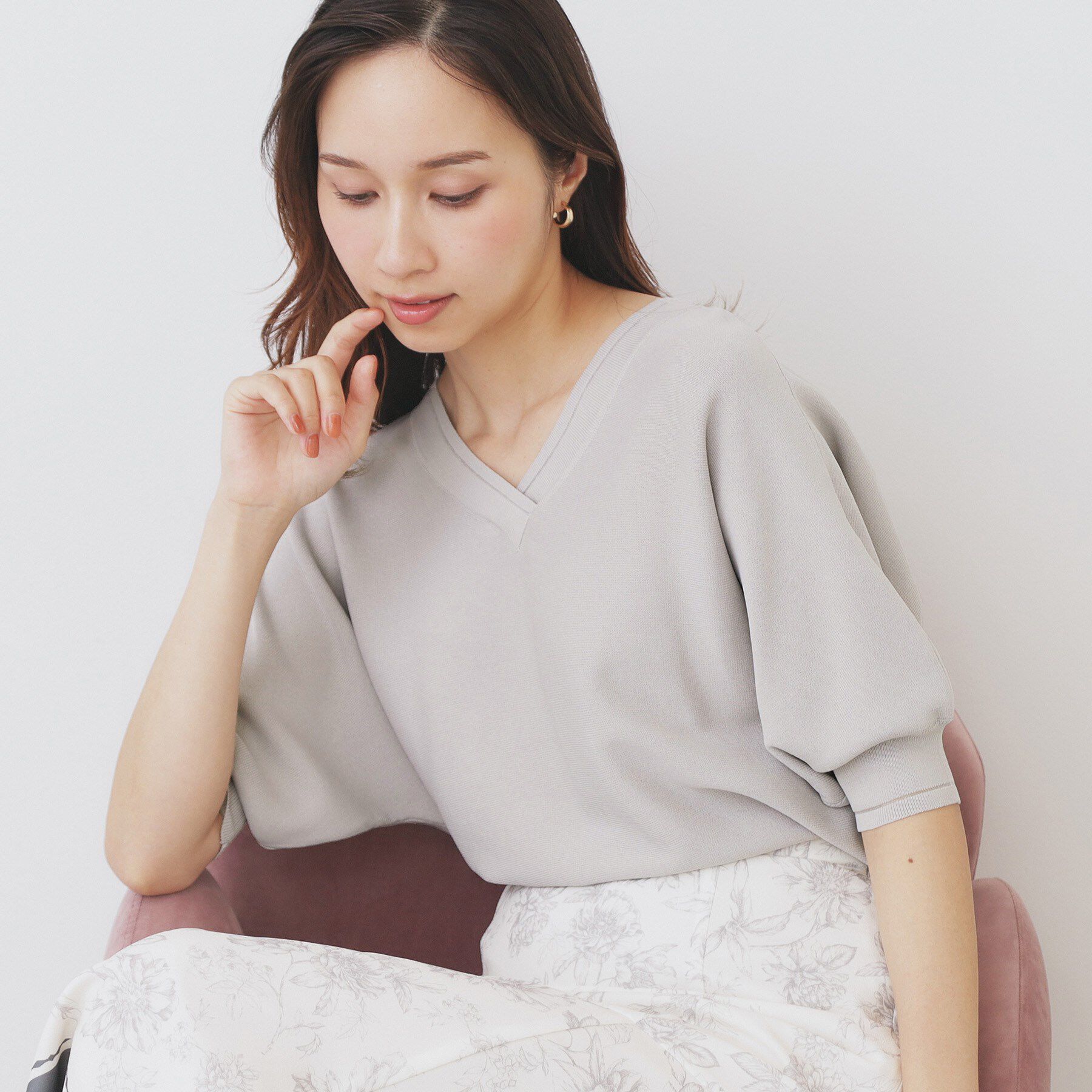 index「《5色展開》前後2WAY ドルマンスリーブニット【UVケア/抗ピル/洗濯機洗い可】」|ニット・セーター|グレージュ(050)