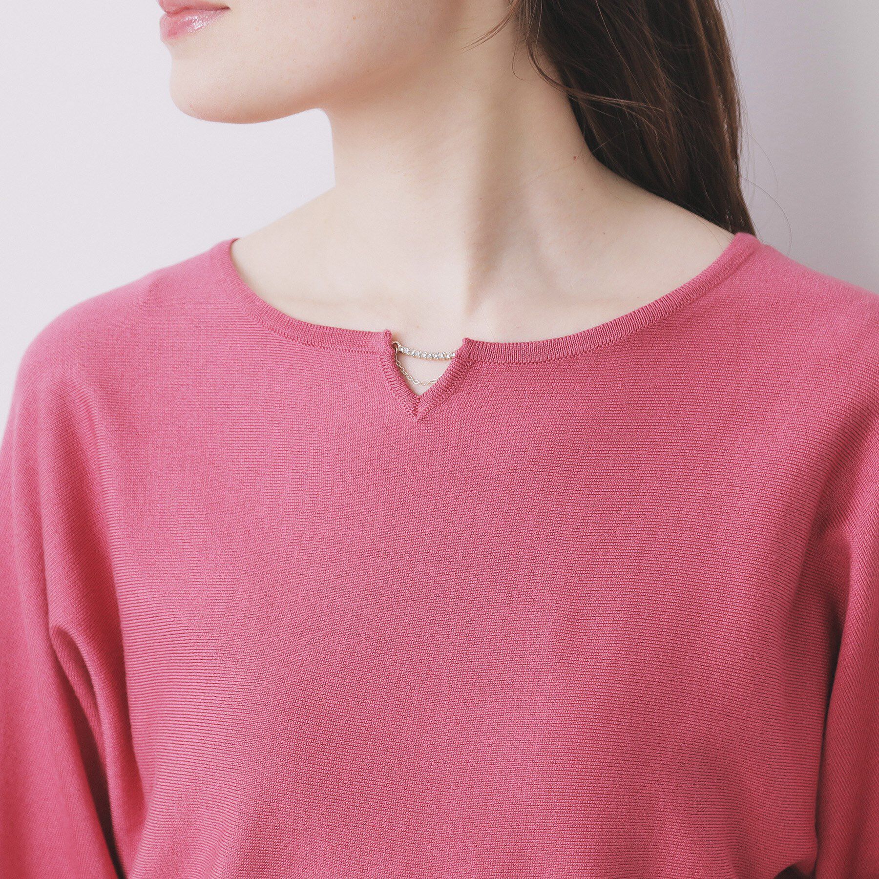 index「ビジューキーネックドルマンニット【洗濯機OK】」|ニット・セーター|