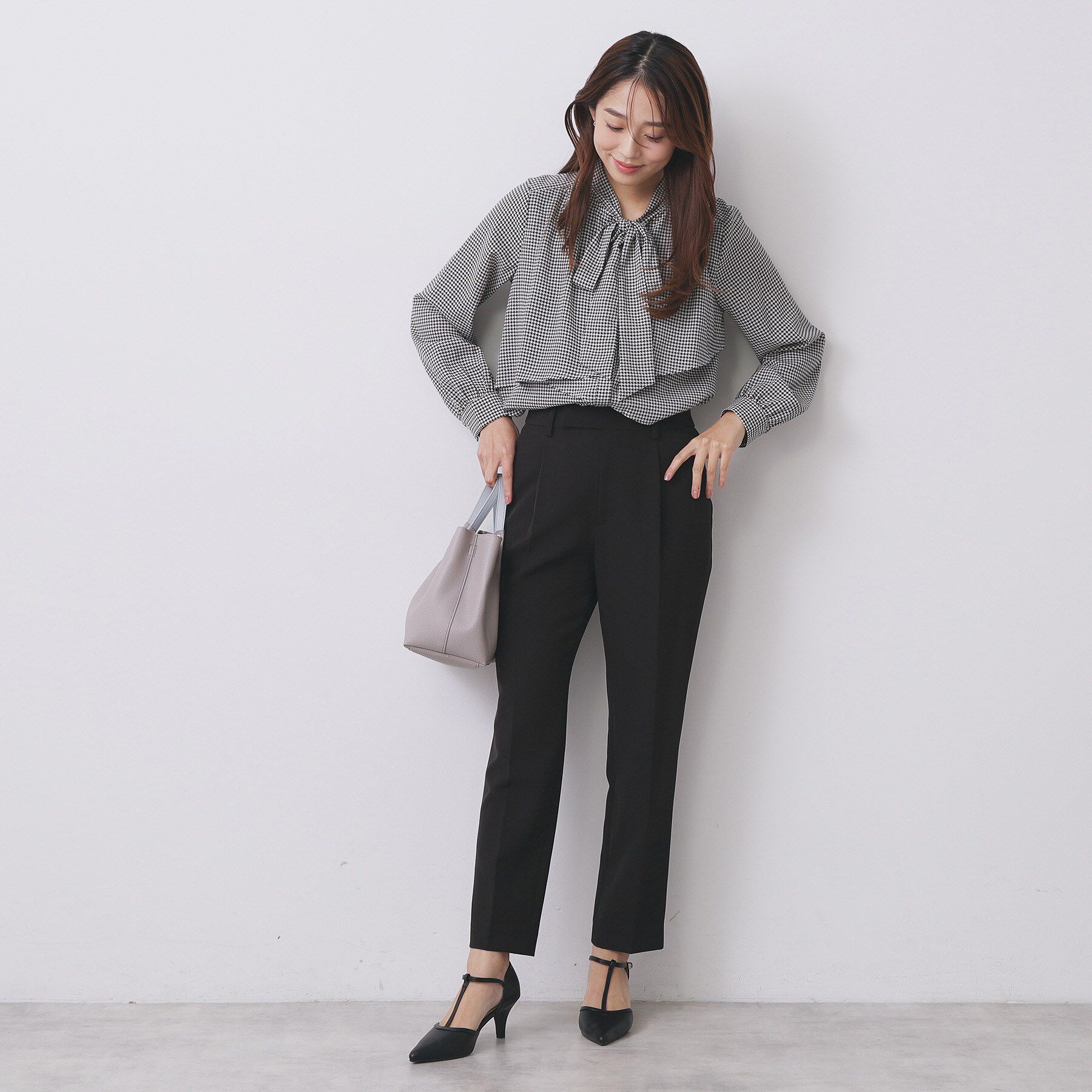 index「アシンメトリーレイヤードボウタイブラウス【洗濯機OK/イージーアイロン/防シワ】《XS～3L》」|シャツ・ブラウス|