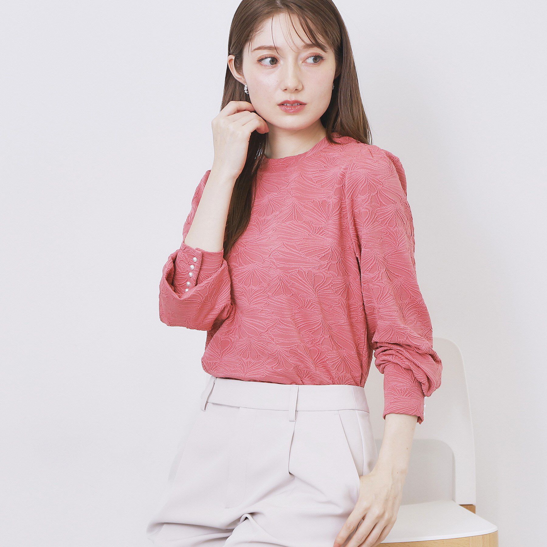 index「フラワージャカードパフスリーブトップス【洗濯機OK】」|Tシャツ・カットソー|ピンク(073)