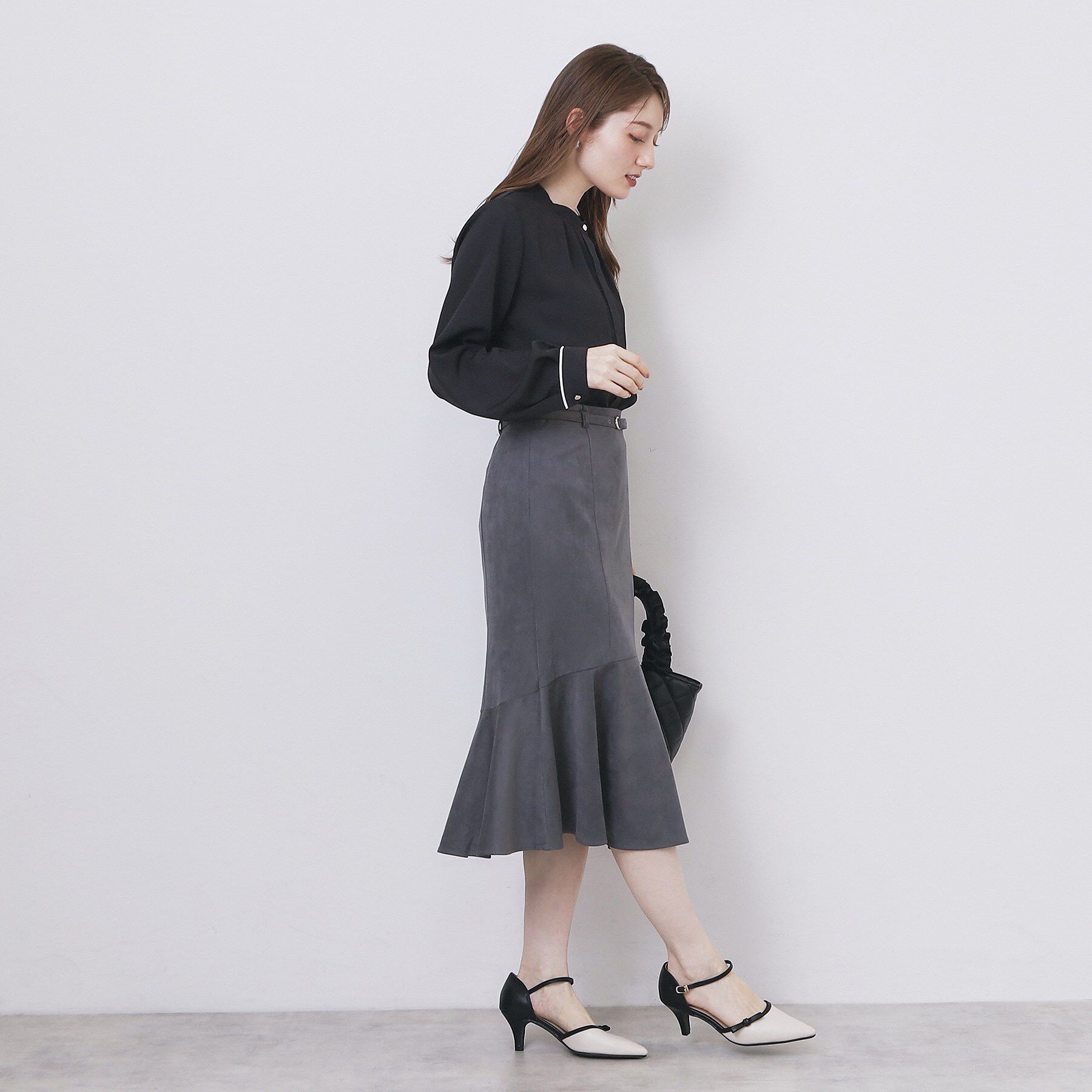 index「タックデザインバンドカラーブラウス【洗濯機OK】」|シャツ・ブラウス|