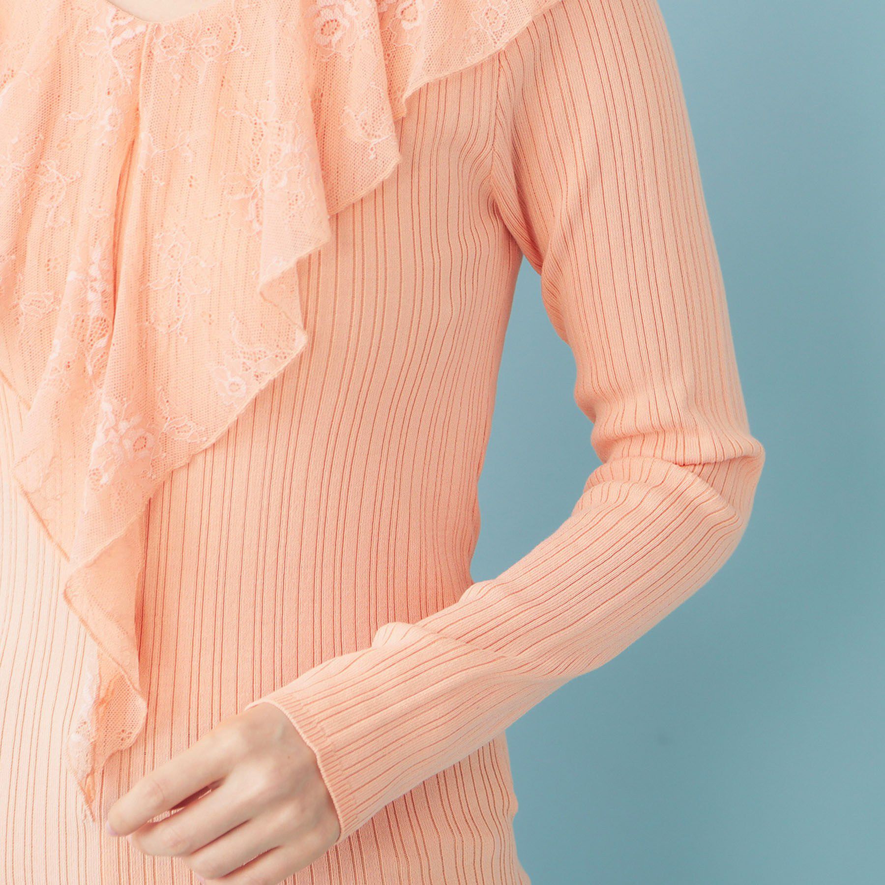 index「レースフリルVネックリブニット【洗濯機OK/抗ピル】」|ニット・セーター|