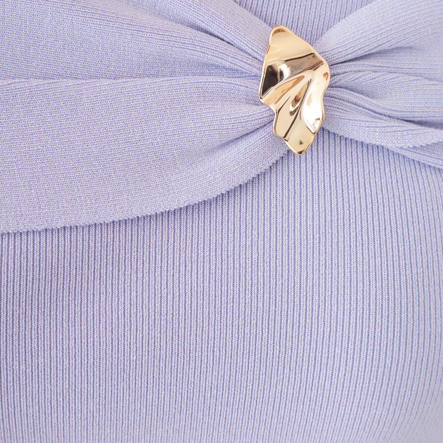 index「ブローチ風ゴールドパーツ付きアシメニット【洗濯機OK/抗ピル】」|ニット・セーター|