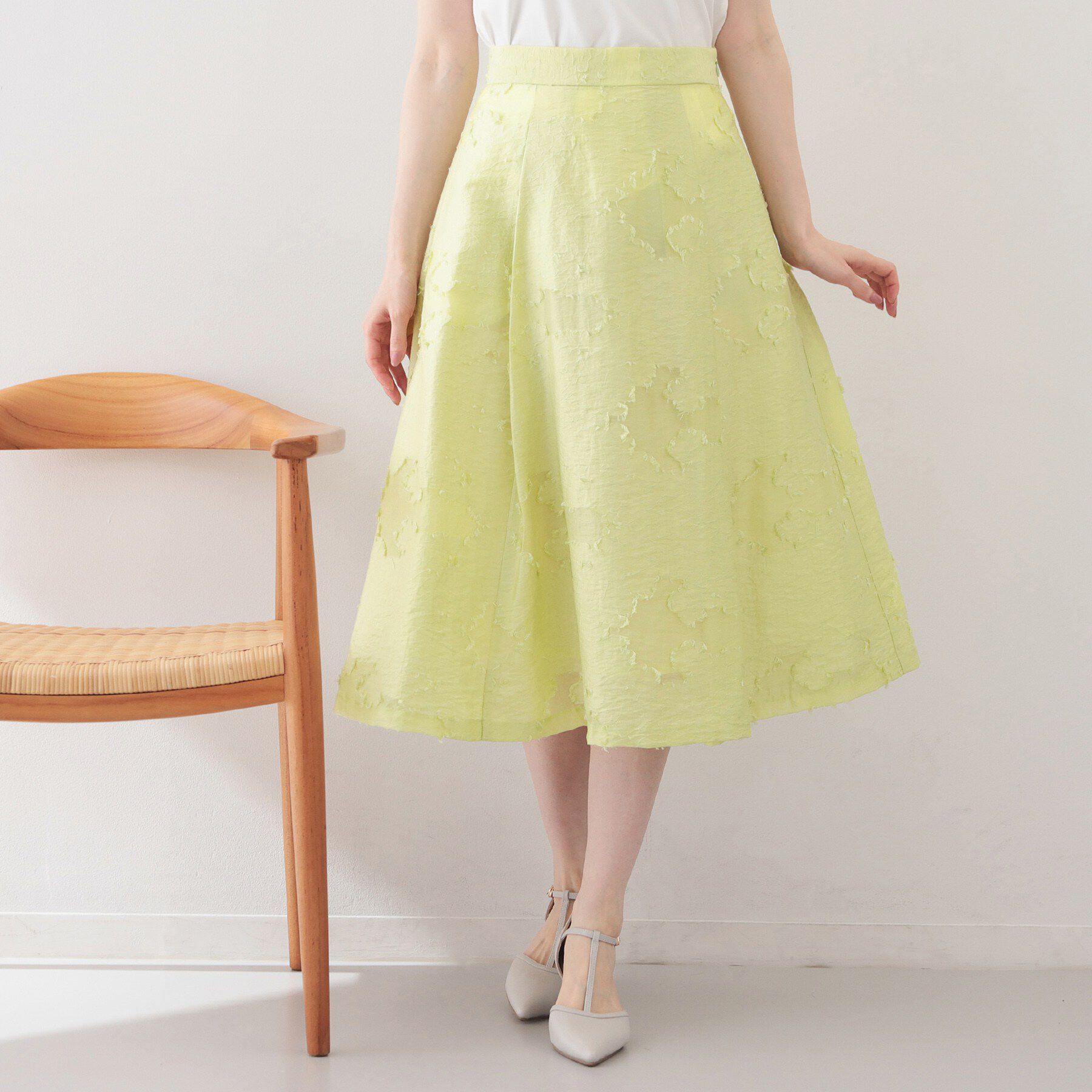 index「フラワーカットジャカードタックフレアスカート【洗濯機OK/イージーアイロン】」|スカート|ライトグリーン(02