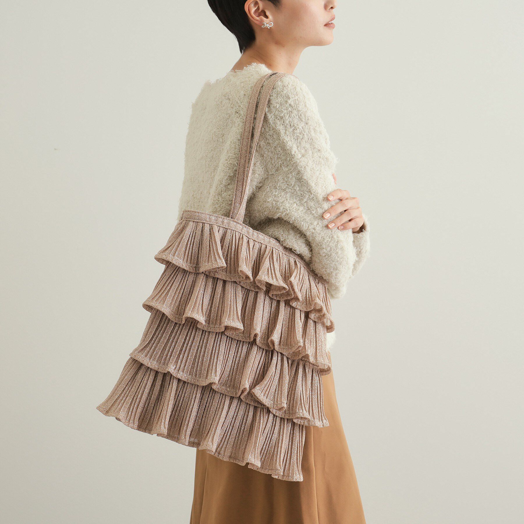 OPAQUE.CLIP「ティアードフリルラメトートバッグ」|トートバッグ|ベージュ(052)