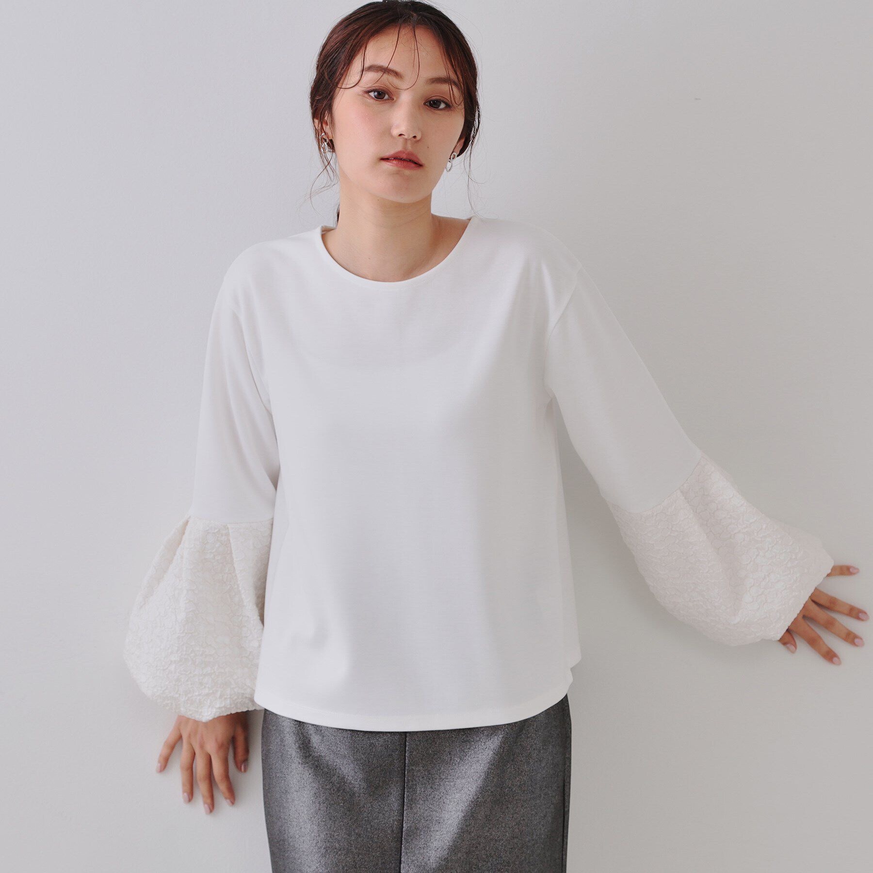 OPAQUE.CLIP「ジャカードバルーンスリーブトップス【洗濯機洗い可】」|Tシャツ・カットソー|ホワイト(001)