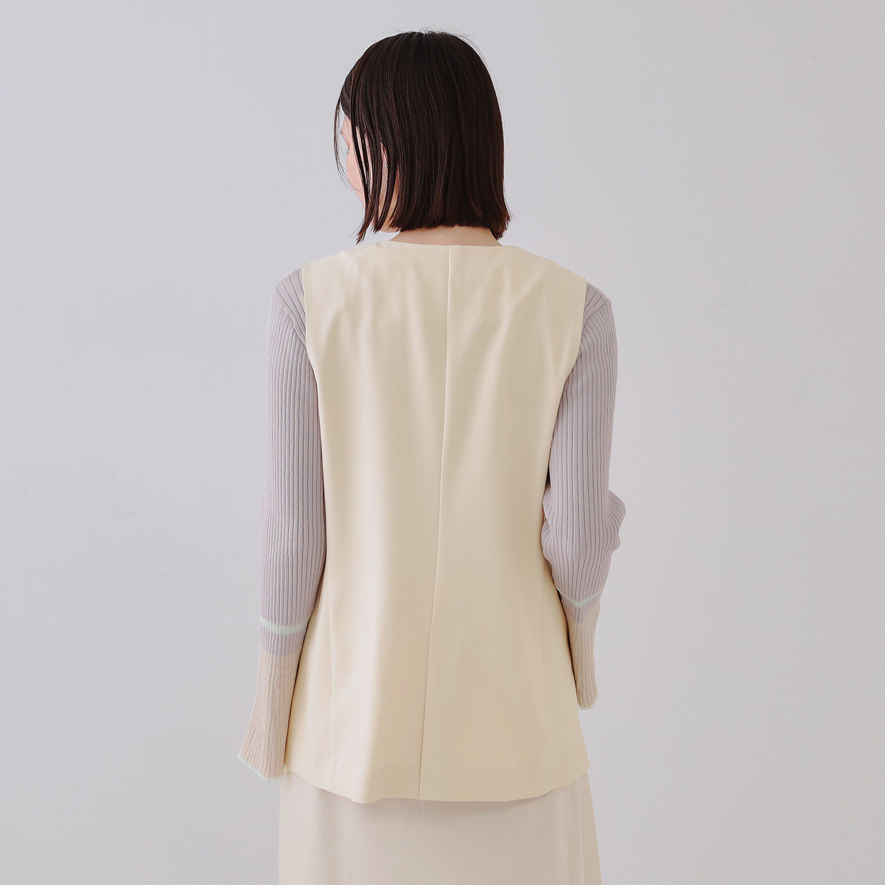 OPAQUE.CLIP「ノーカラーVネックジレ/セットアップ対応【洗濯機洗い可】」|ベスト・ジレ|