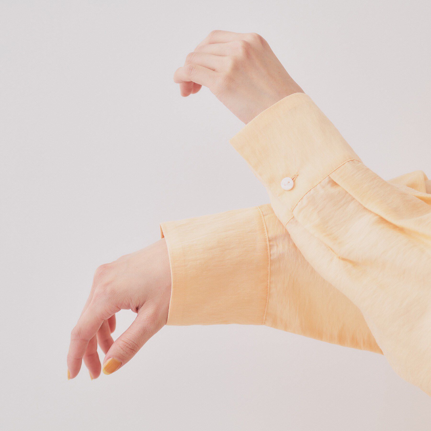 OPAQUE.CLIP「《andGIRL掲載》麻混シアーダブルポケットシャツ【洗濯機洗い可】」|シャツ・ブラウス|