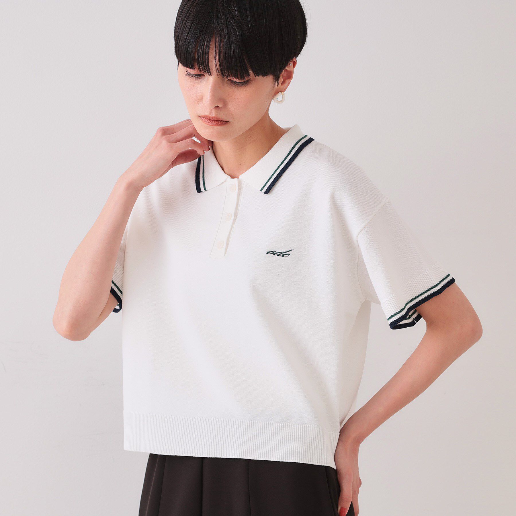 OPAQUE.CLIP「ロゴ刺繍ポロニット【洗濯機洗い可／抗ピル】」|ニット・セーター|ホワイト(001)