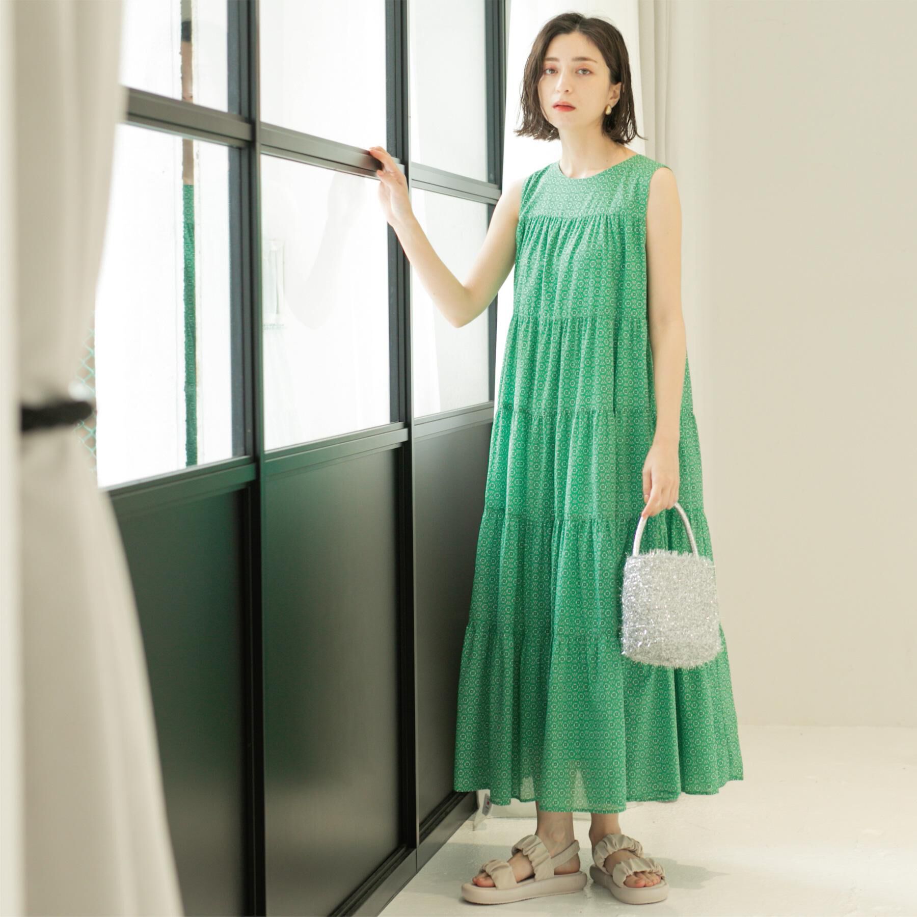 OPAQUE.CLIP「《Can Cam掲載》ティアードマキシドレス/オーガニックコットン混【洗濯機洗い可】」|ワンピース|グリーン(122)