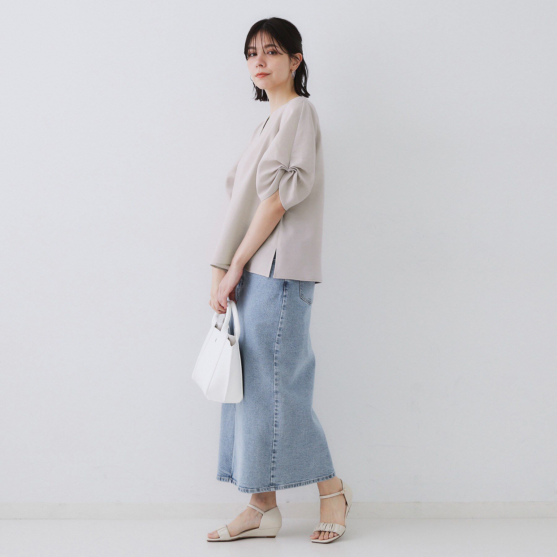 OPAQUE.CLIP「リネンライクキーネックタックスリーブブラウス【洗濯機洗い可/吸水速乾/接触冷感】」|シャツ・ブラウス|