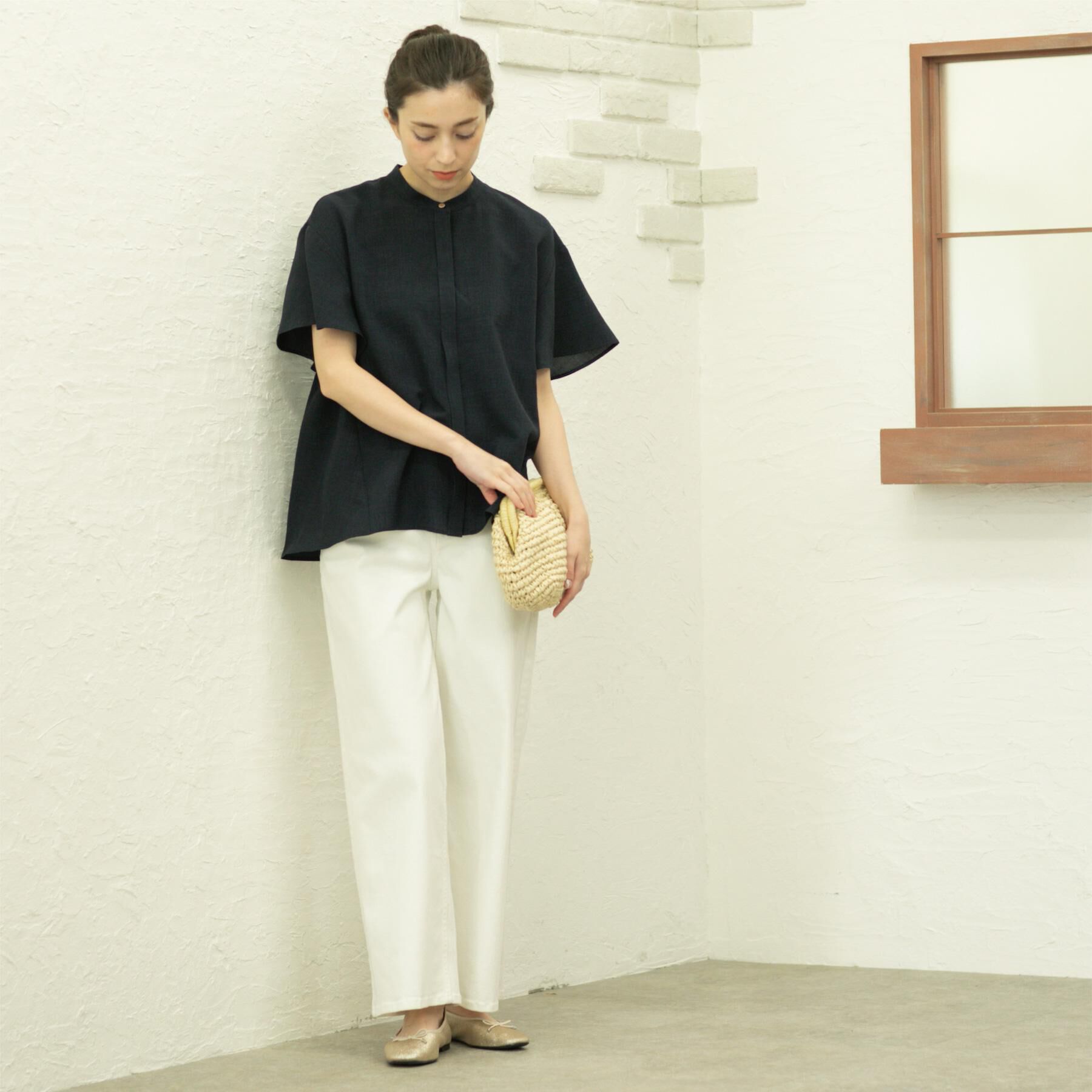 OPAQUE.CLIP「バックフリルバンドカラーブラウス【洗濯機洗い可/吸水速乾/接触冷感】」|シャツ・ブラウス|