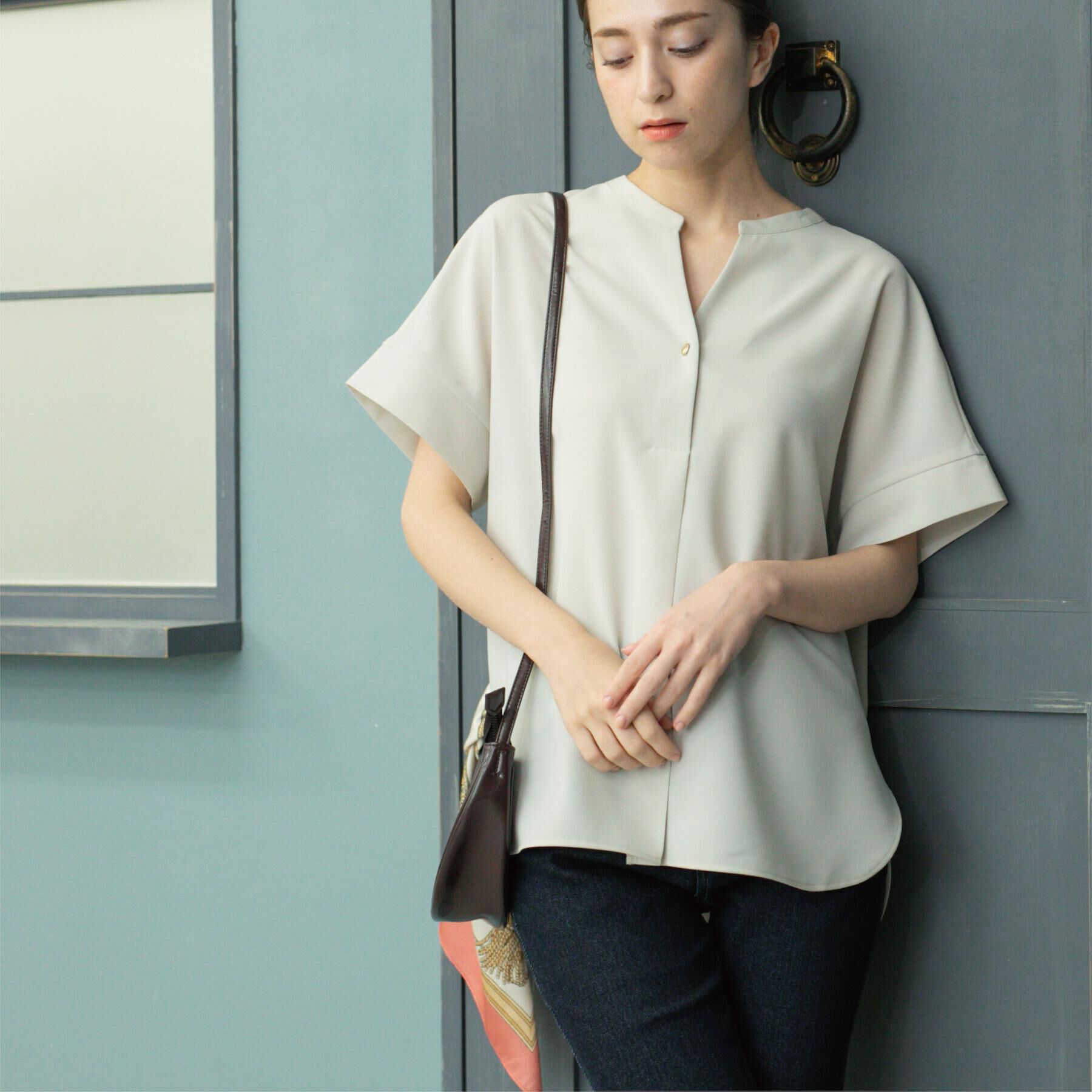 OPAQUE.CLIP「《5色展開/SS-LLサイズ》スキッパー金ボタンブラウス/セットアップ対応【防シワ/ストレッチ/洗濯」|シャツ・ブラウス|