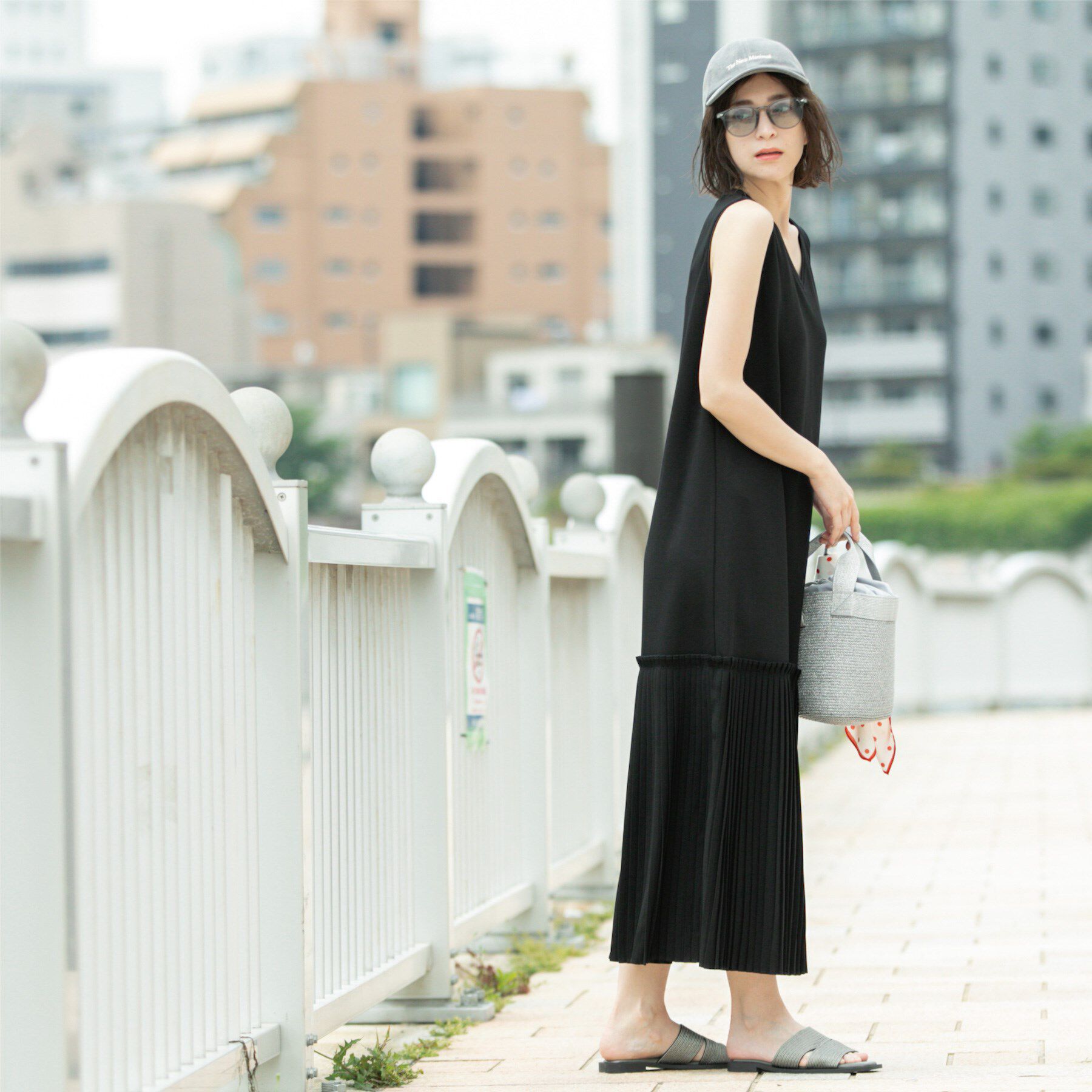 OPAQUE.CLIP「プリーツ切替ノースリーブワンピース【洗濯機洗い可】」|ワンピース|