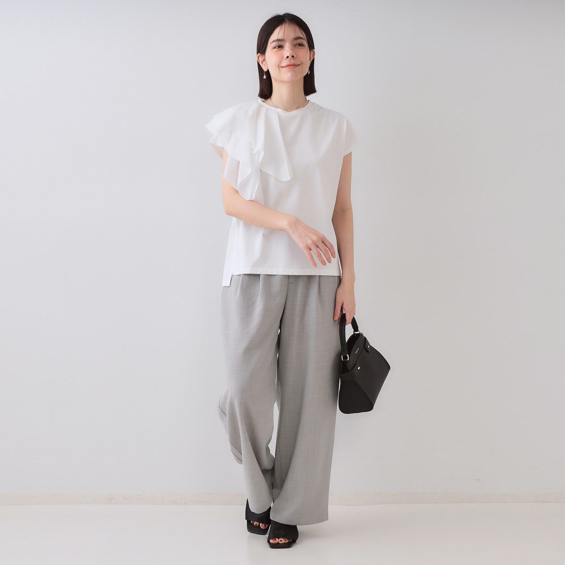 OPAQUE.CLIP「ショルダーフリルドッキングカットソー【洗濯機洗い可】」|Tシャツ・カットソー|