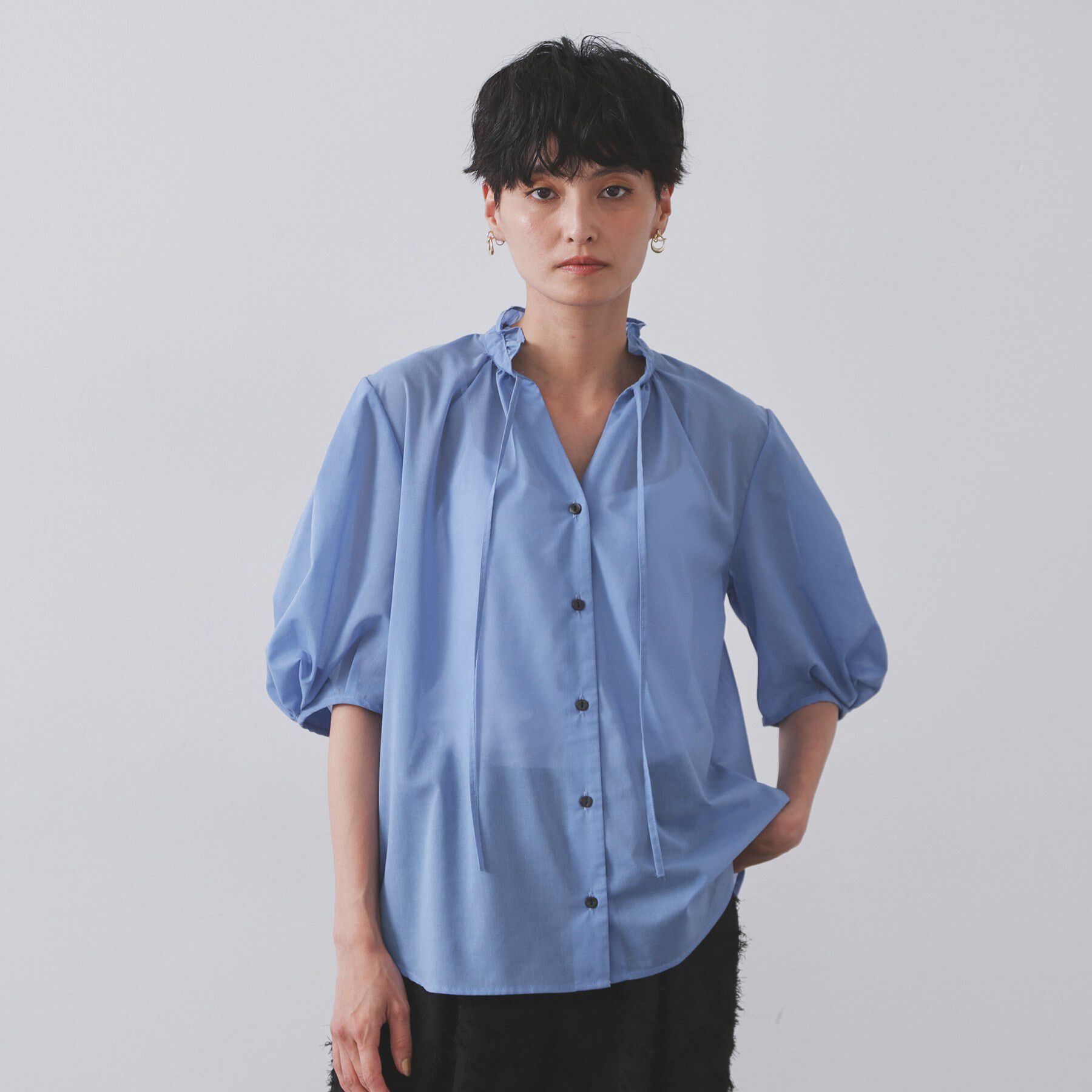 OPAQUE.CLIP「シアーフリルネックブラウス【洗濯機洗い可】」|シャツ・ブラウス|